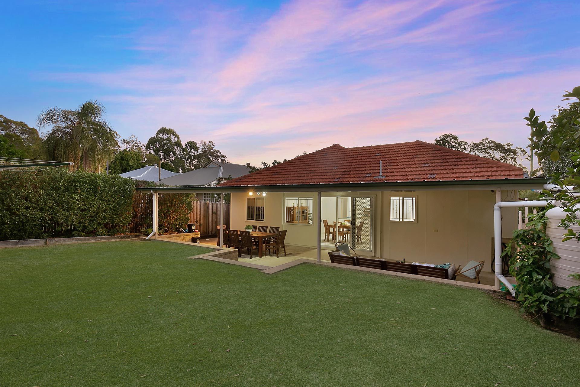 46 Cross Street, Fairfield QLD 4103