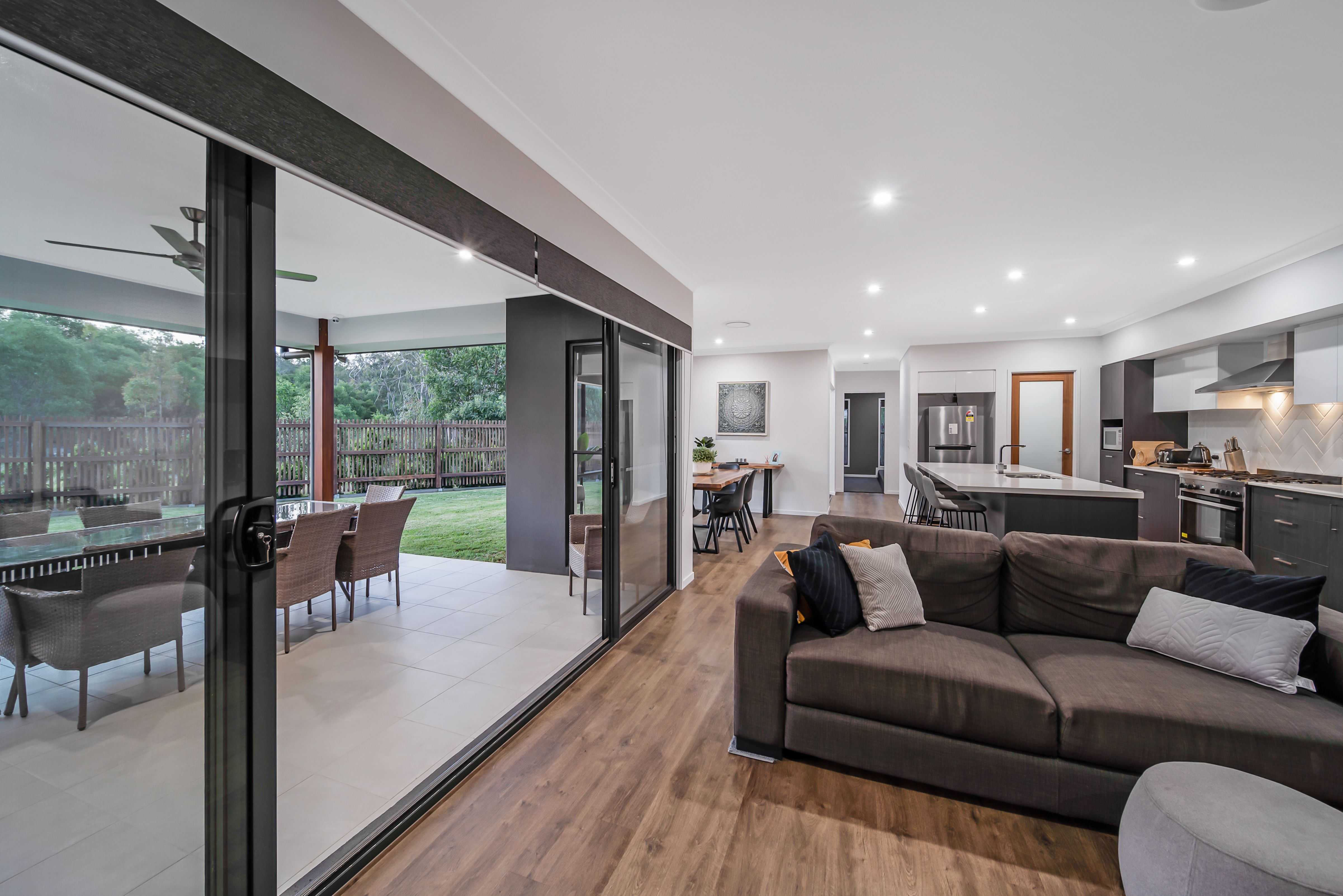 8 Monsal Lane, Holmview, QLD 4207