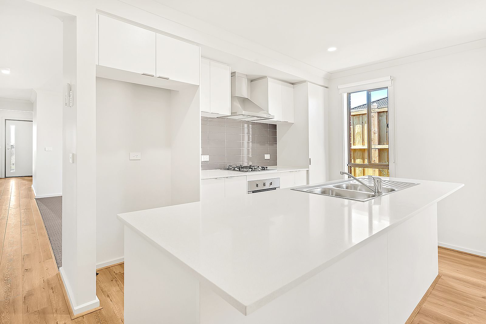10 Barkers Crescent, Mickleham, VIC 3064
