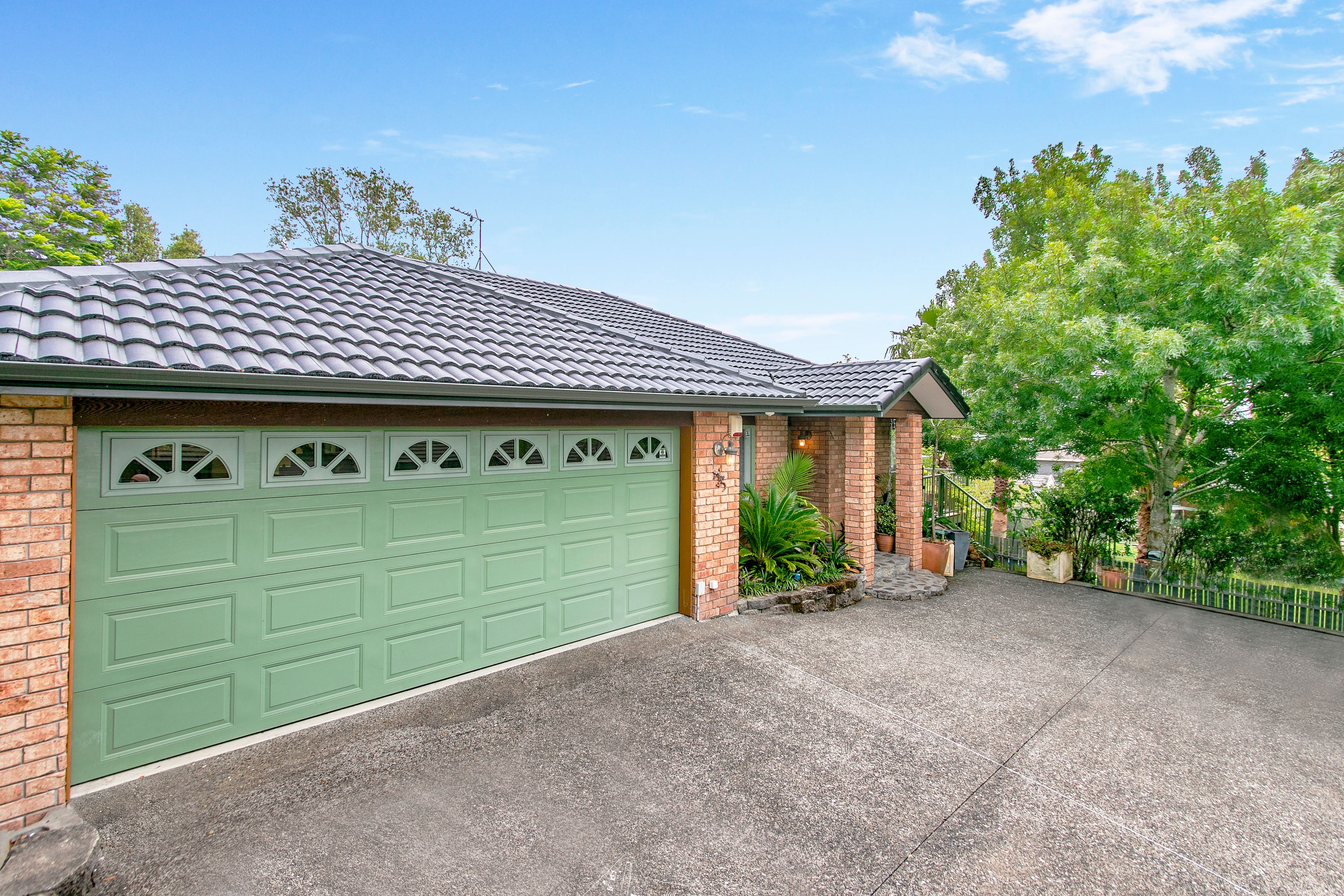 33 Tirohunga Drive, Henderson, Waitakere City