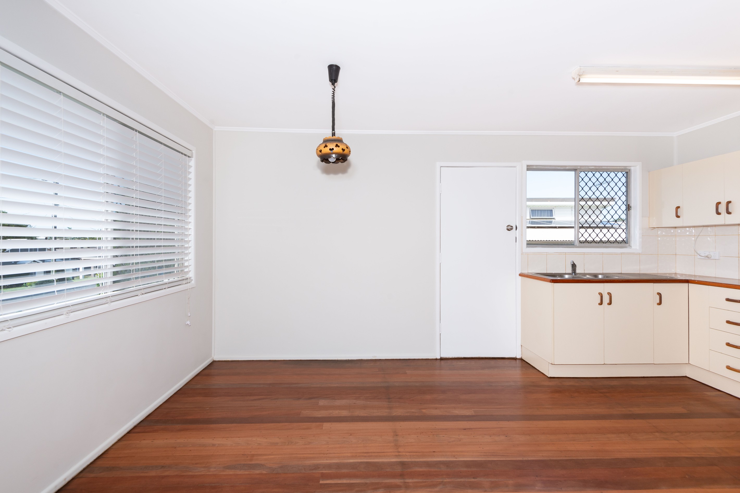 17 Kent Street, Kallangur, QLD 4503