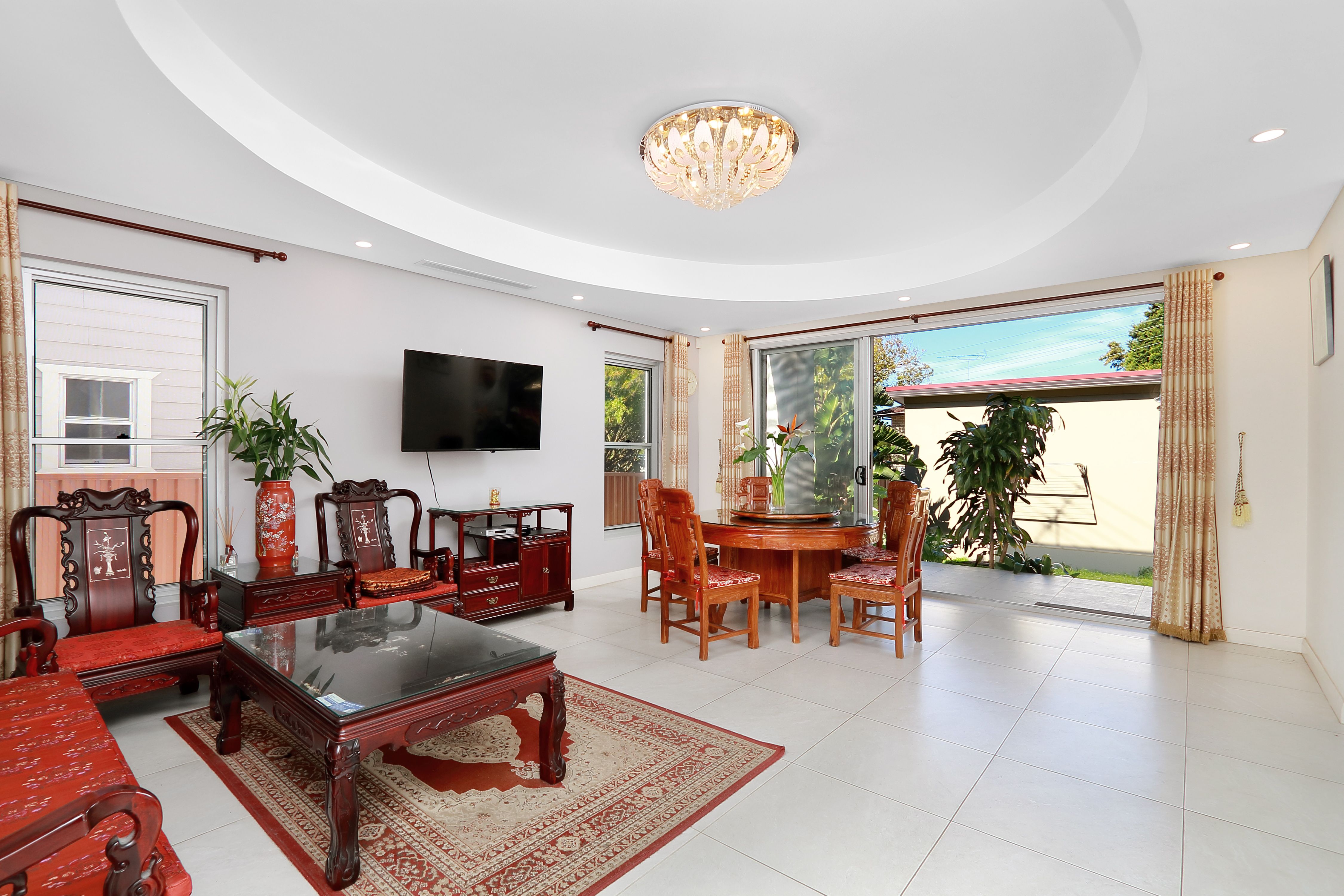 92 Hampton Court Road, Carlton, NSW 2218