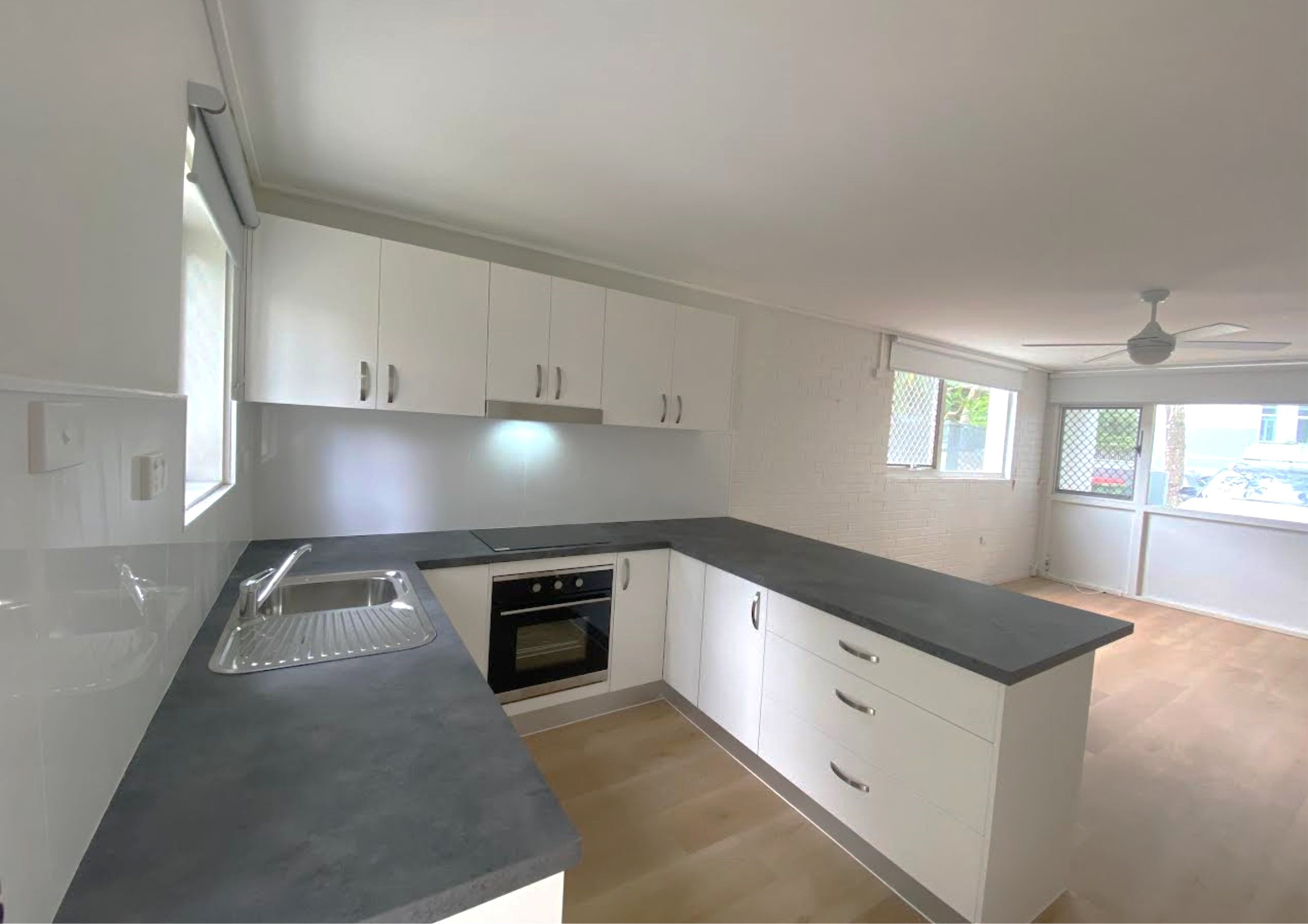 8/181 Old Burleigh Road, Broadbeach, QLD 4218