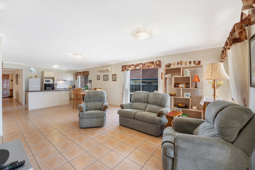 14 Gilbert Street, North Lakes, QLD 4509