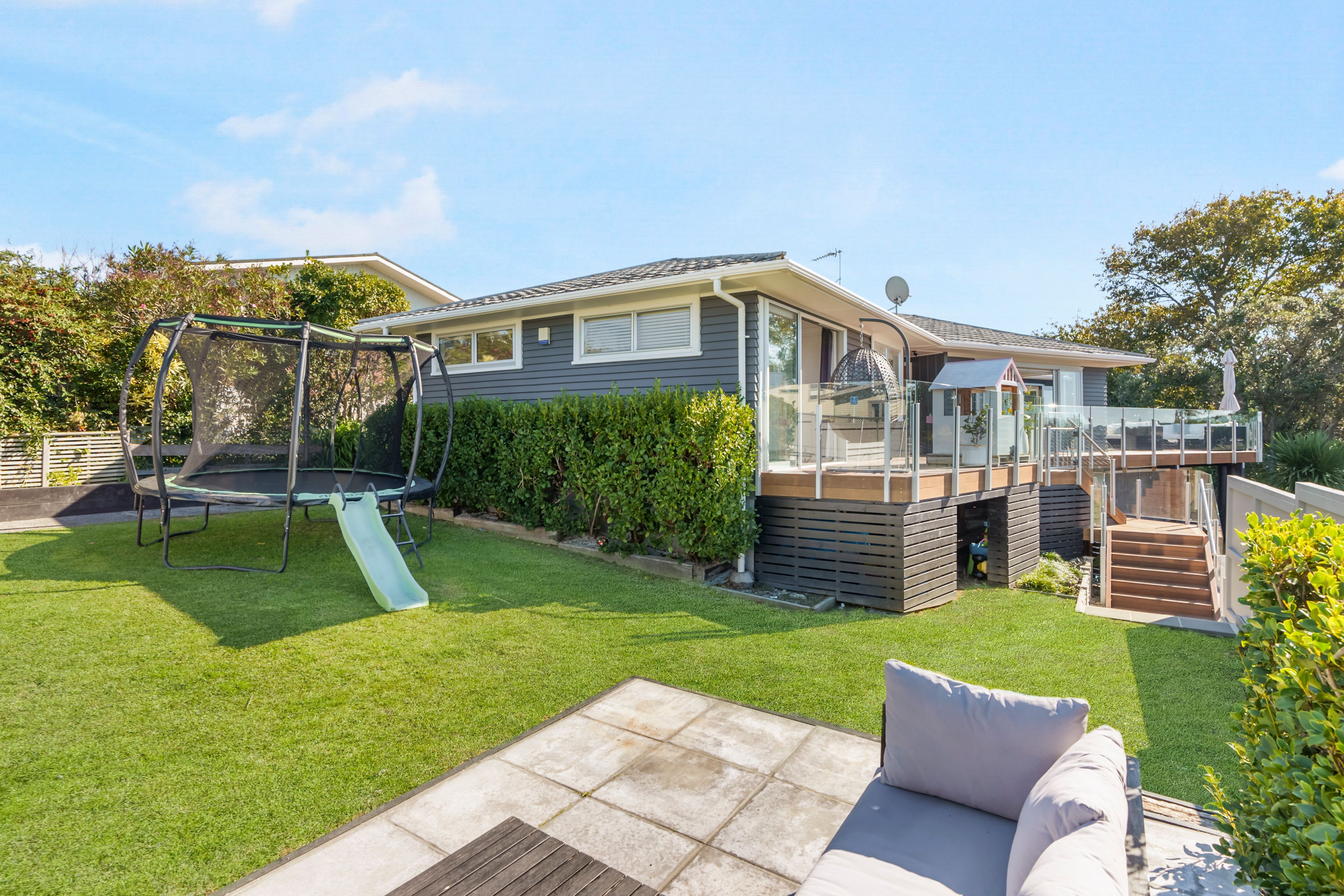 8 Reydon Place, Cockle Bay, Manukau City