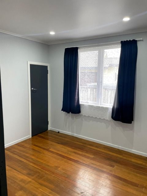 37 Metcalfe Road, Ranui, Waitakere City