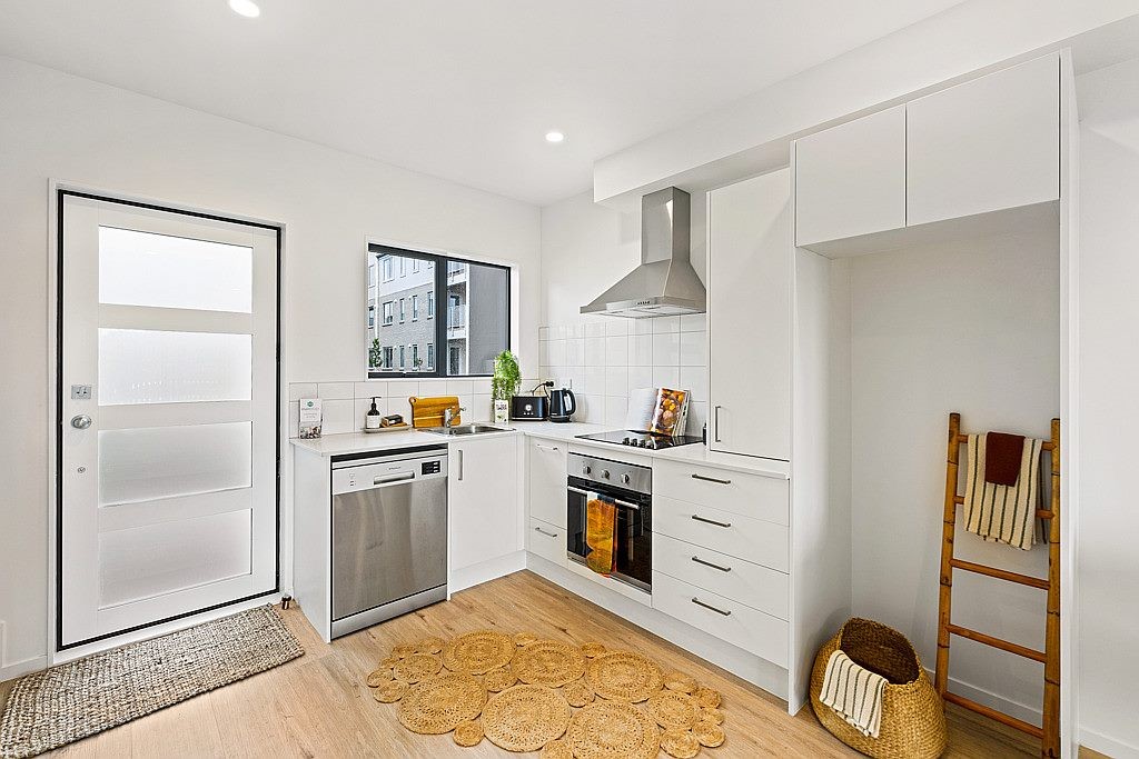 25 Eileen Newey Place, Henderson, Waitakere City