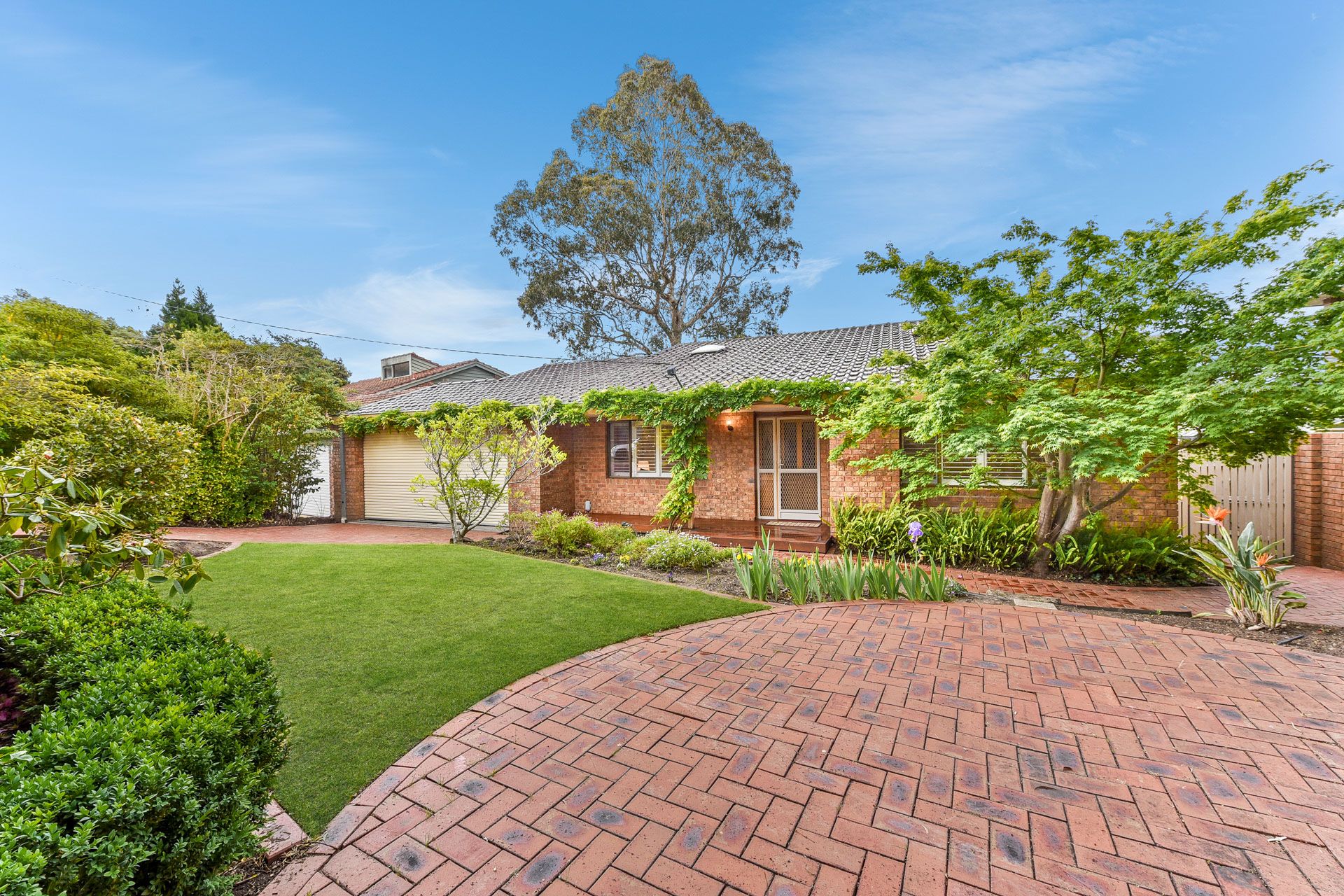23 Darlington Avenue, Wheelers Hill, VIC 3150