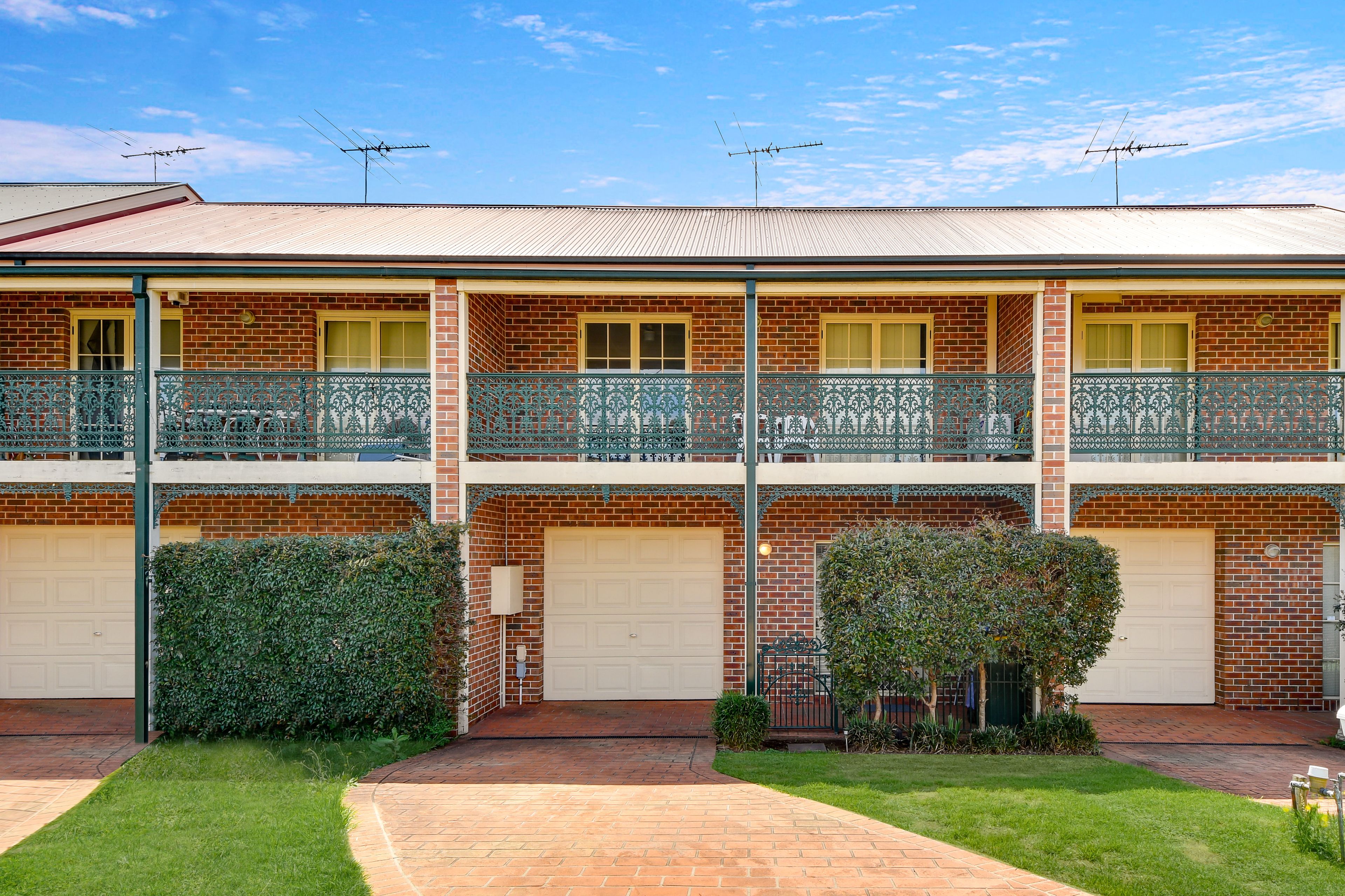 2/17 Brenda Street, Ingleburn, NSW 2565