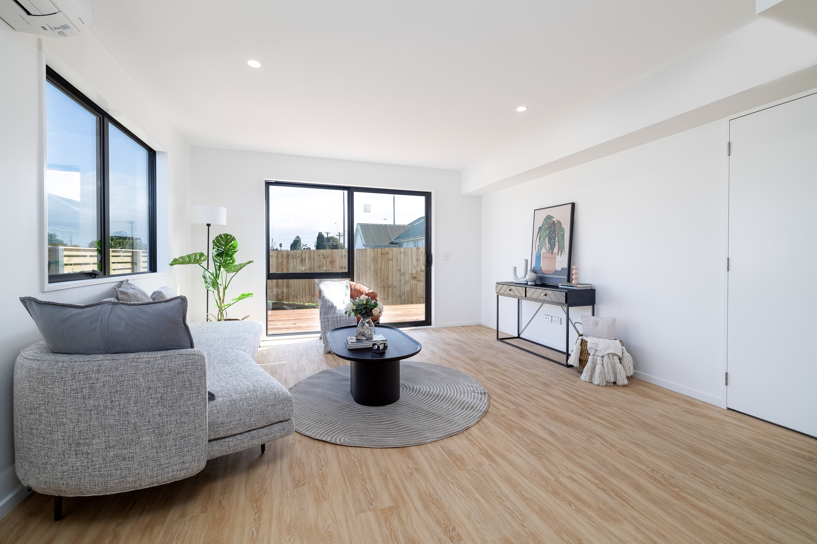 4/4 Gilberthorpes Road, Hornby, Christchurch City