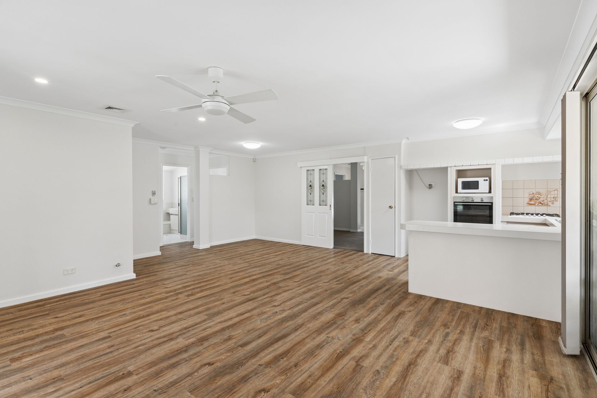 111 Oakmont Avenue — photo 8 of 28