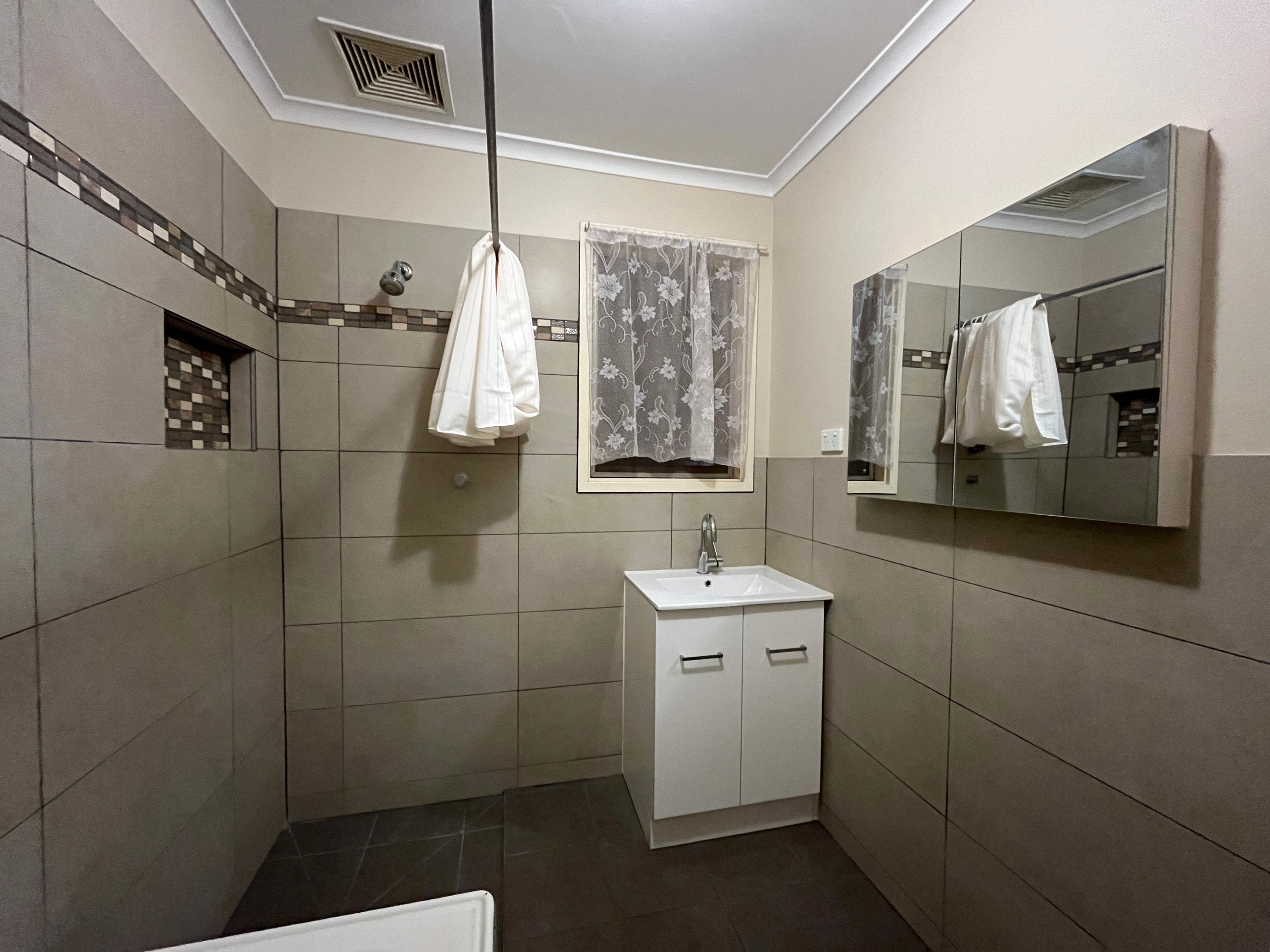 16 Domeyer Court — photo 8 of 12