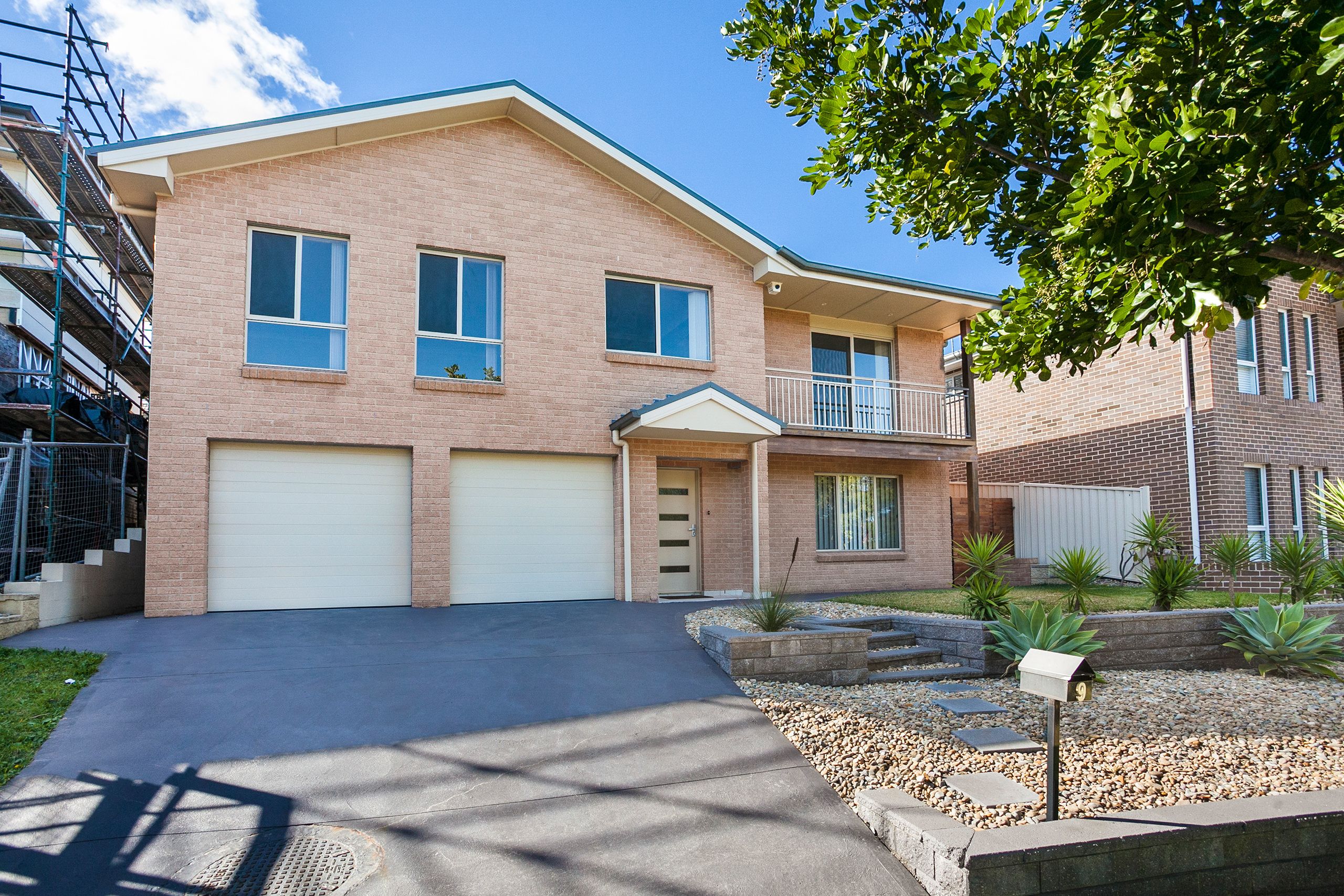 9 Grainger Parkway