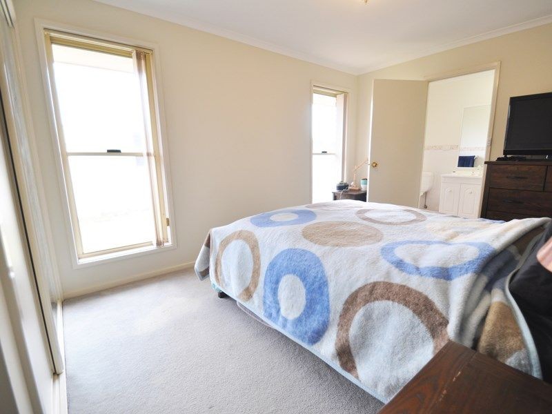 19 Hart Street, Junee, NSW 2663