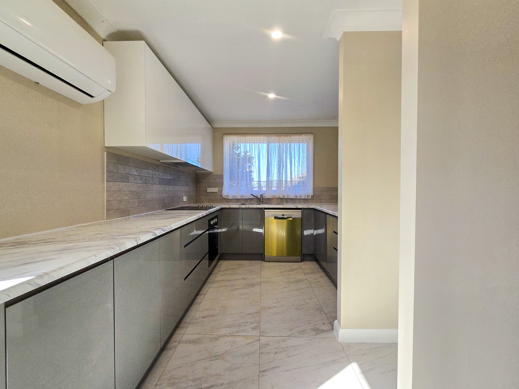 5/2-6 Woodlark Place, Glenfield, NSW 2167