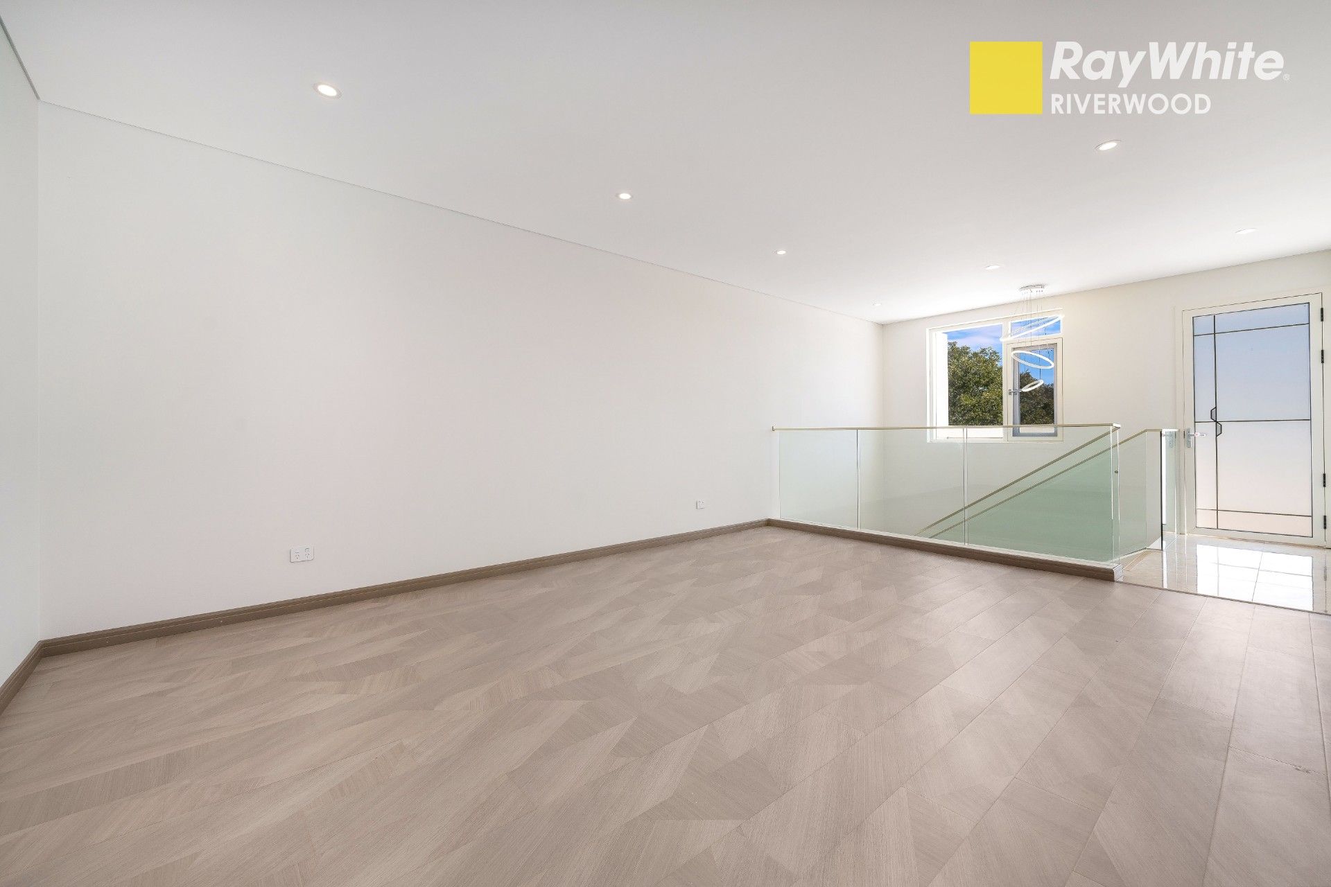 23B Salt Pan Road — photo 10 of 16
