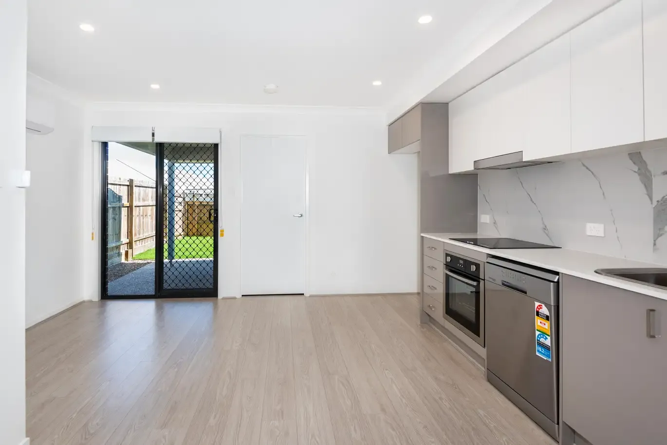 2/20 Hilary Street, Morayfield, QLD 4506