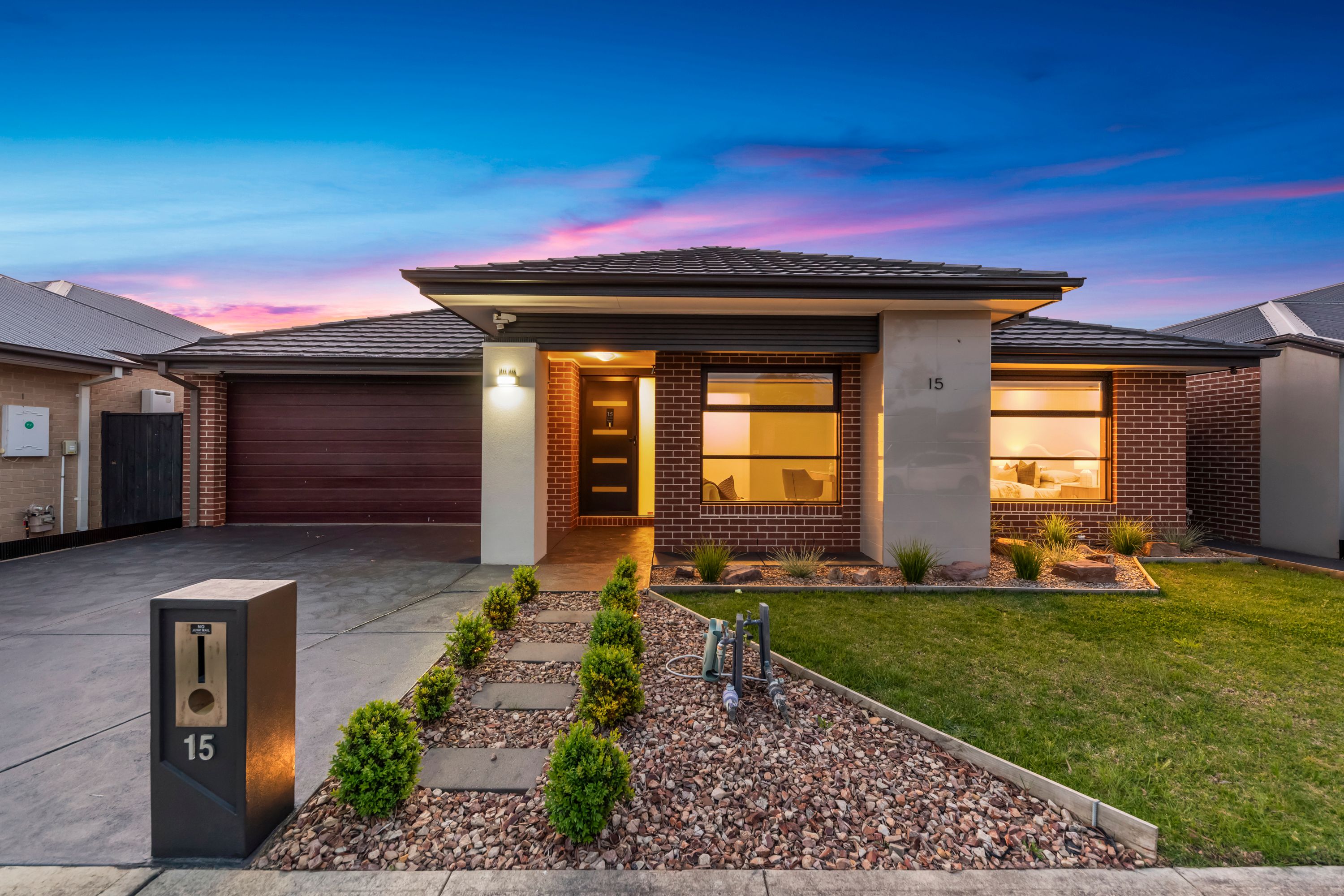 15 Kamala Road, Clyde North VIC 3978