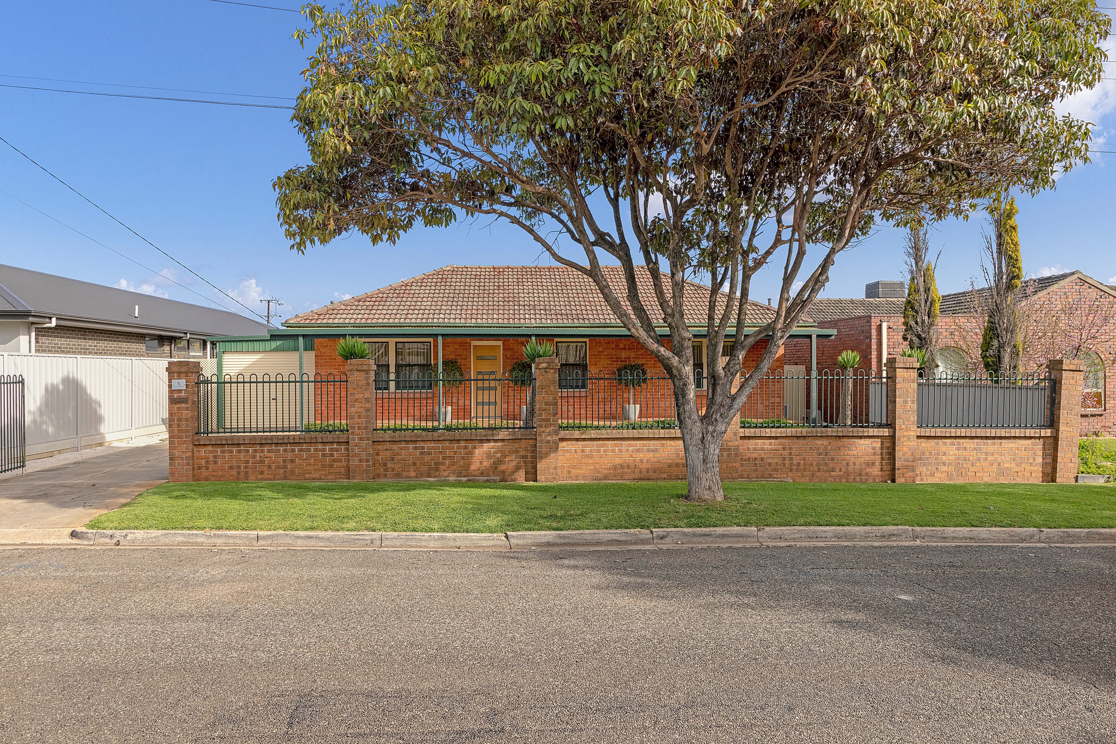 5 Birch Grove, Dernancourt, SA 5075