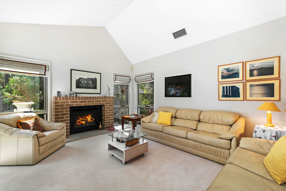 1 Leura Crescent, Turramurra, NSW 2074