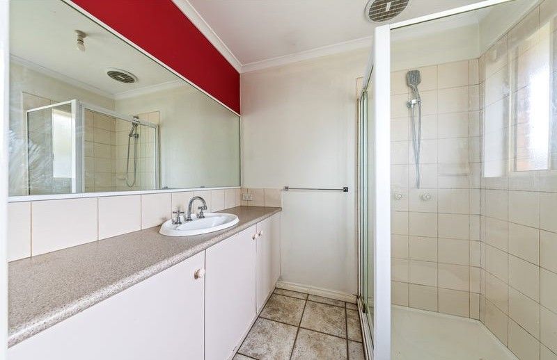 62 Raisell Road — photo 8 of 17