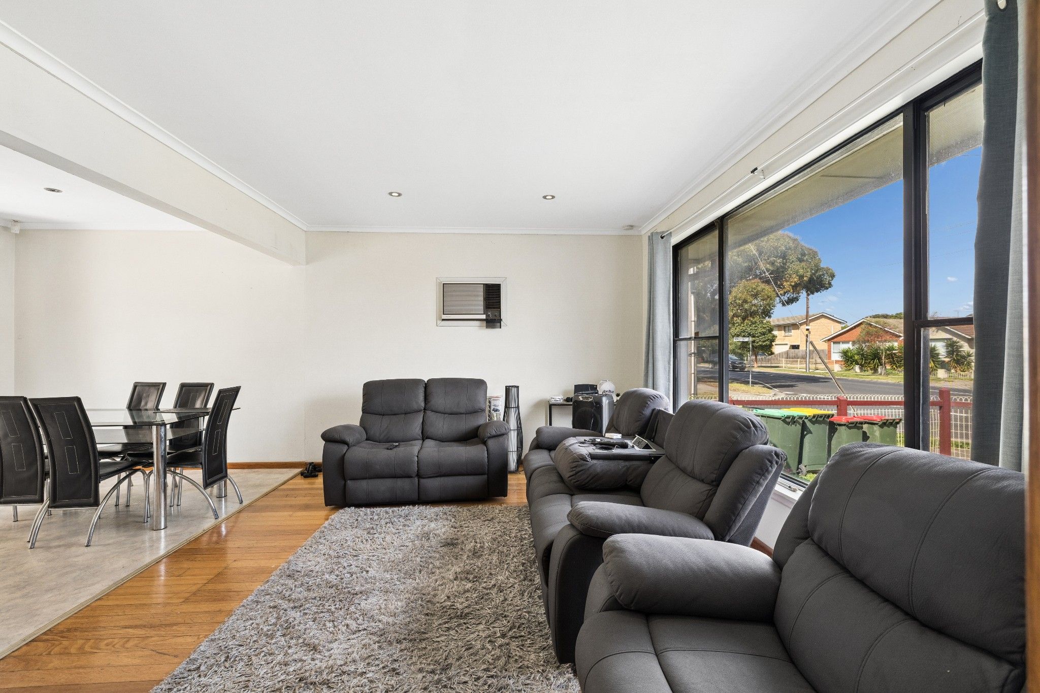 42 Centenary Crescent — photo 5 of 24