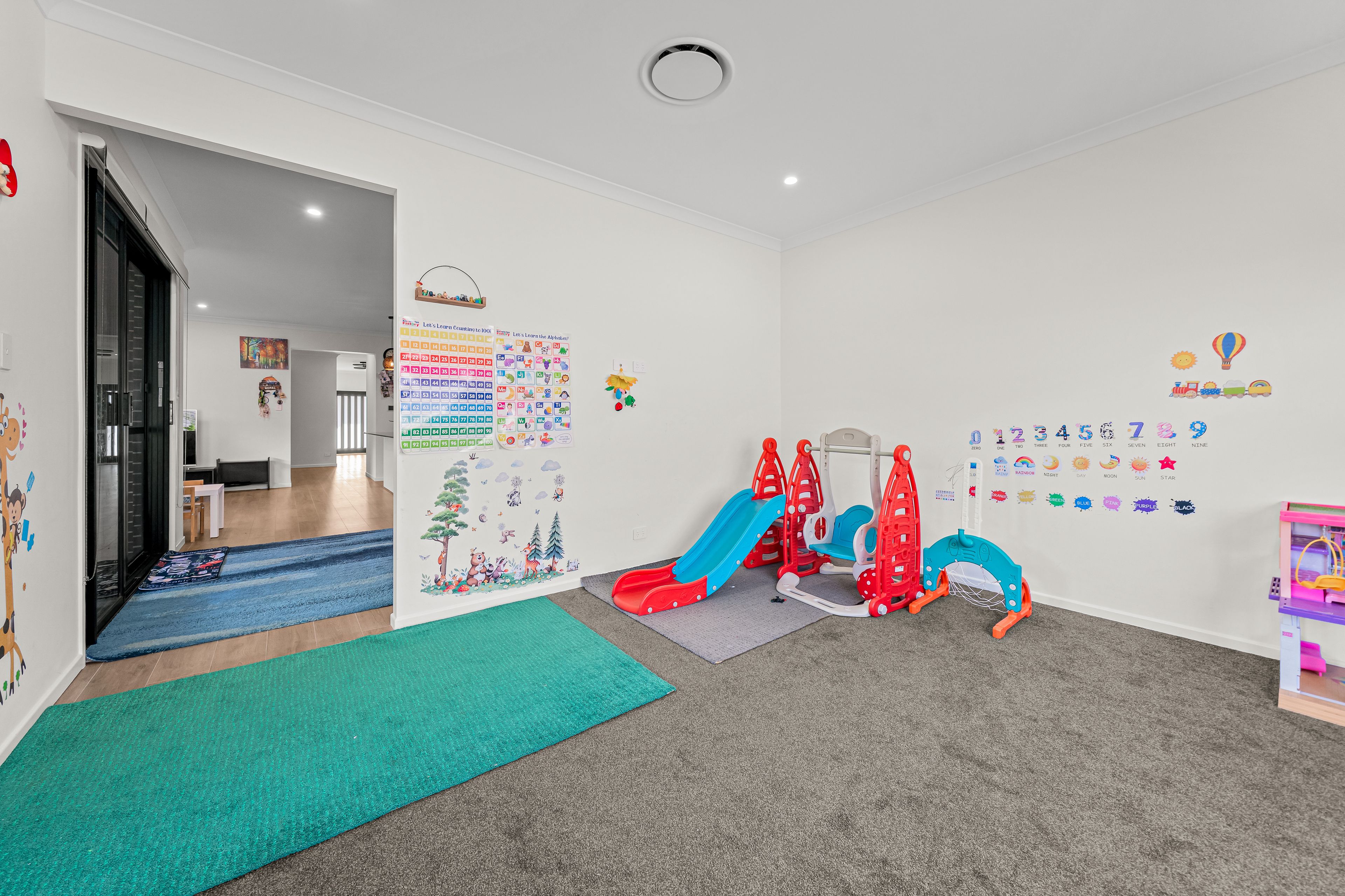 11 Killarney Lane — photo 9 of 13