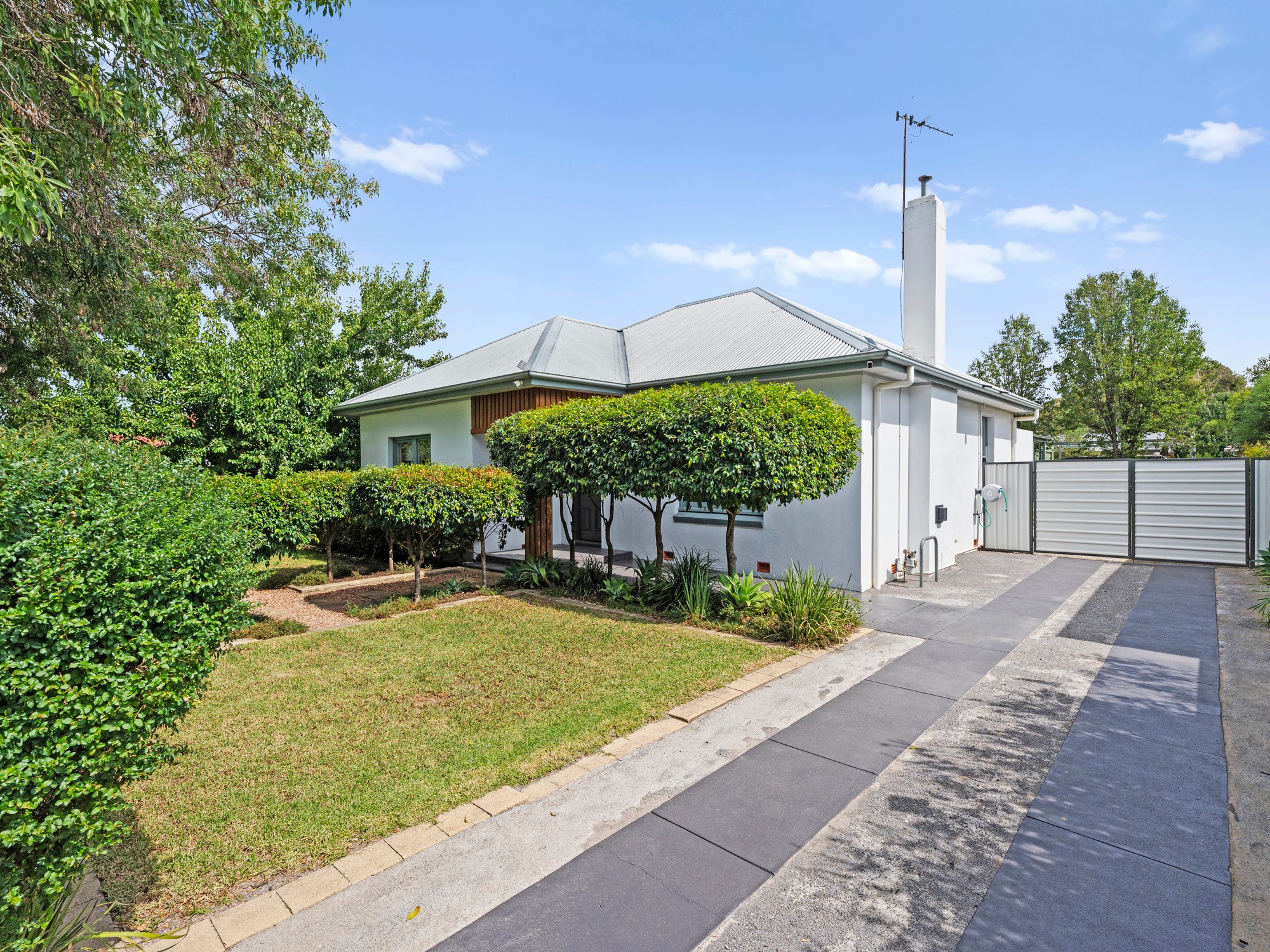 17 Clarendon Street, Benalla, VIC 3672