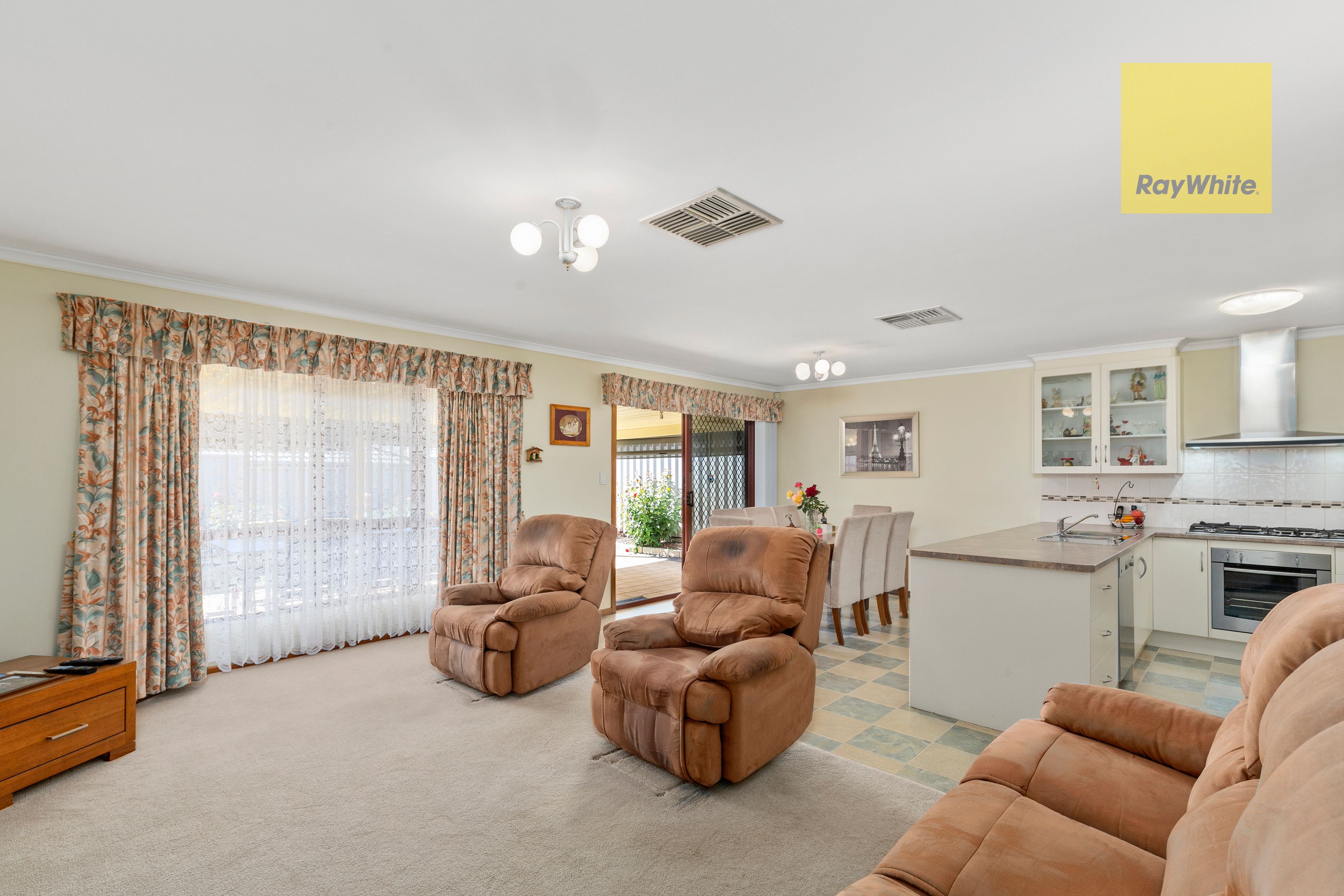 7 Mullen Close, Woodcroft, SA 5162