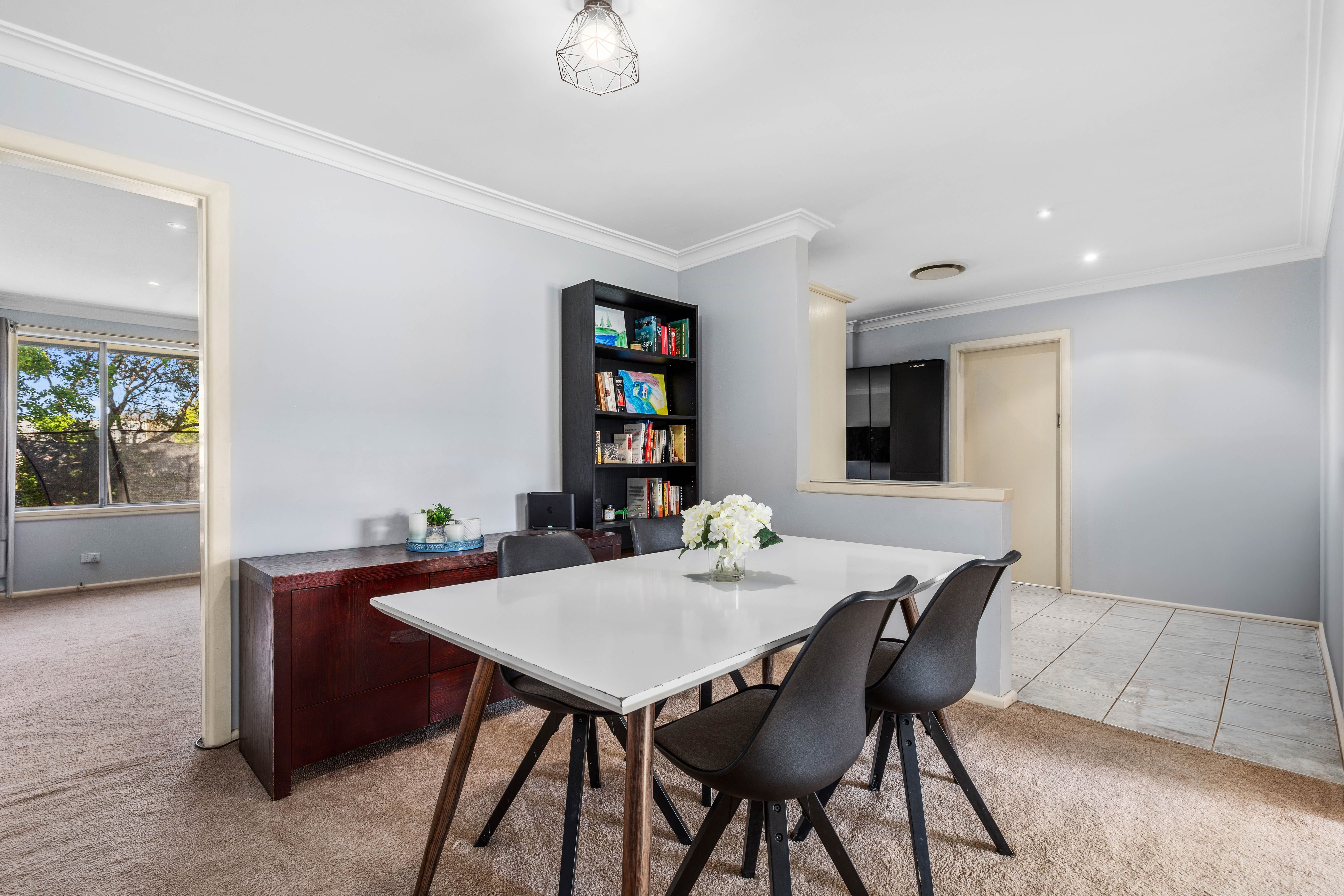 27 Beale Crescent — photo 5 of 11