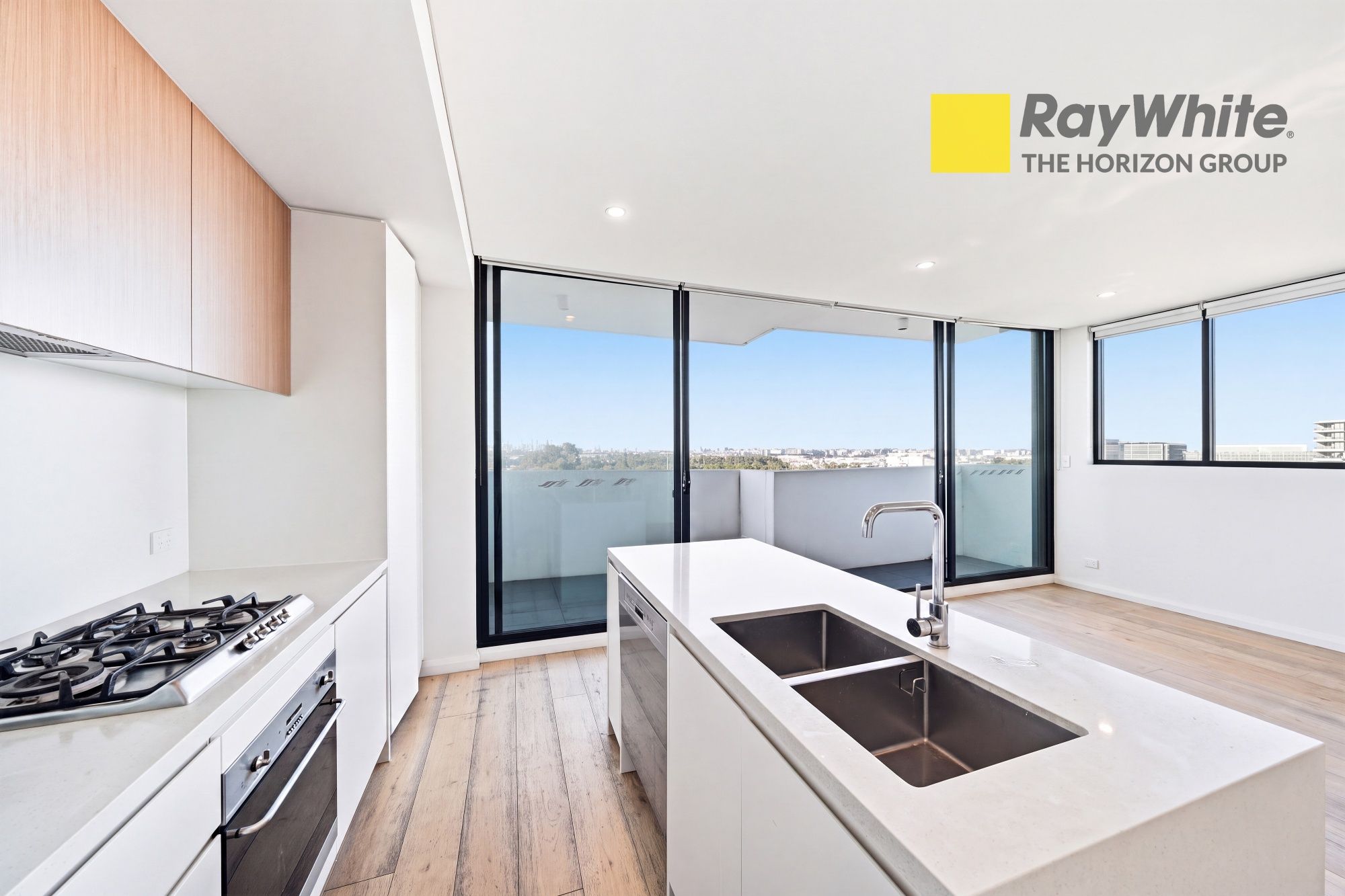 1007/10 Gertrude Street — photo 11 of 25