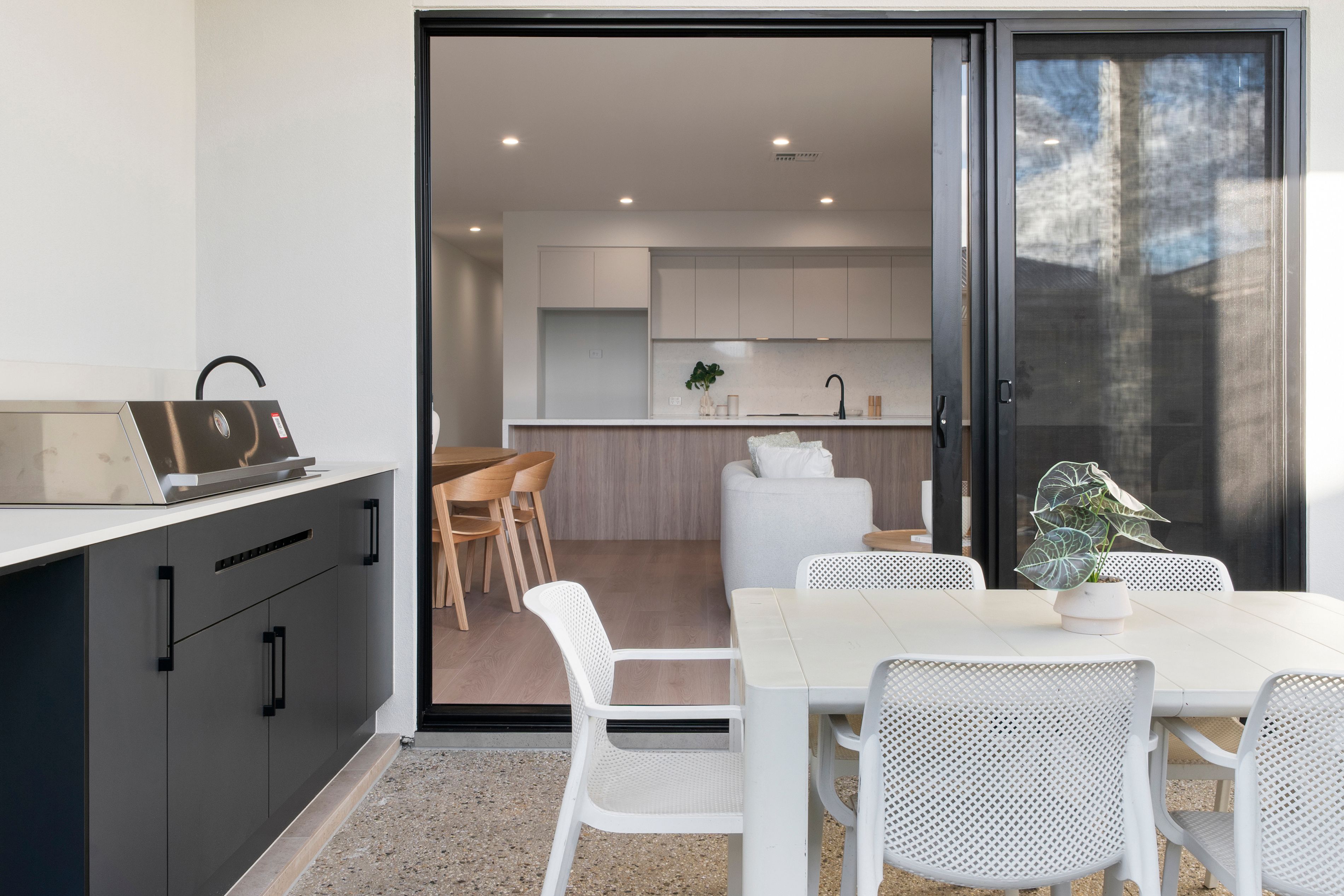 1-3/6 Paul Street — photo 14 of 17
