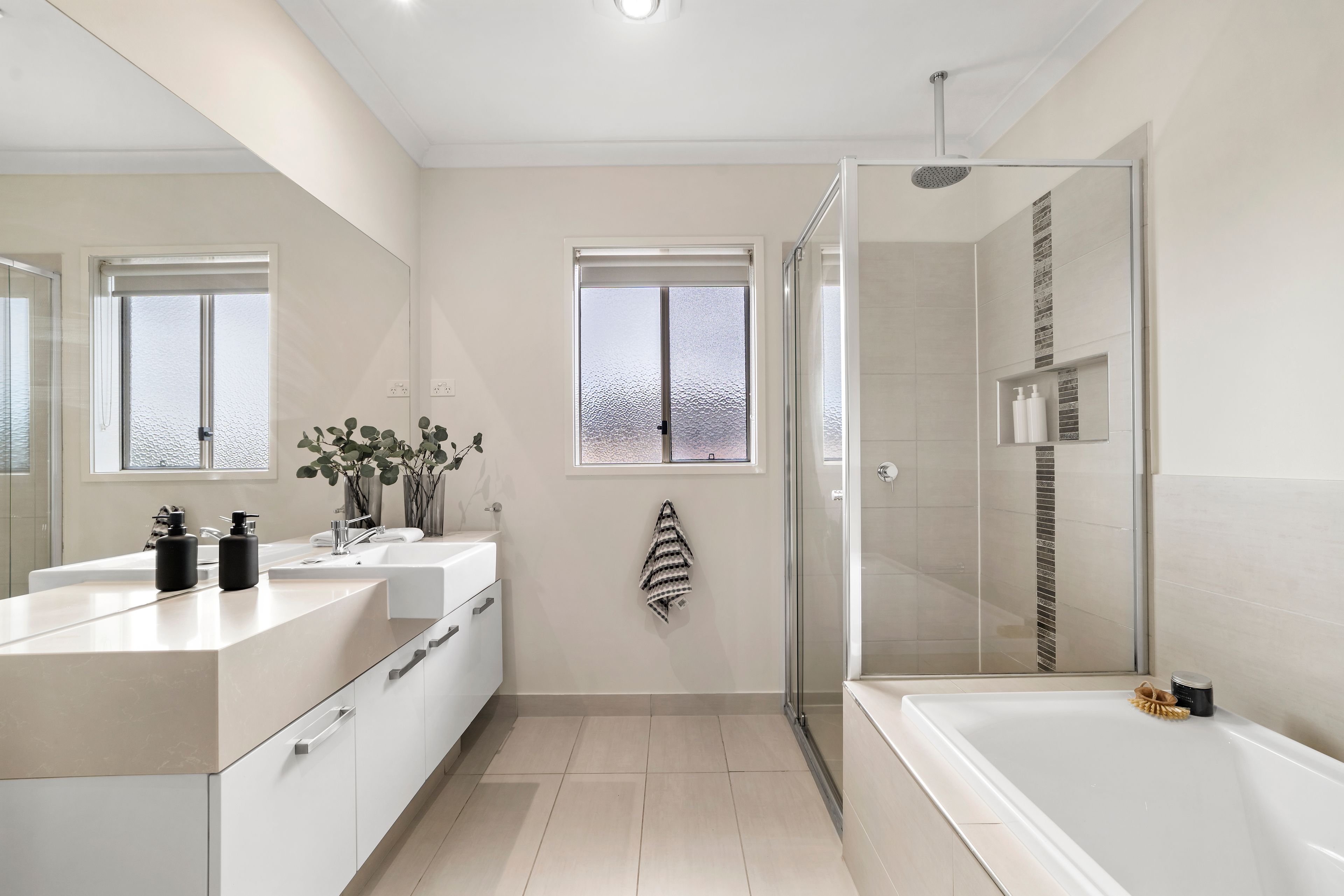 1/61 Hillview Avenue — photo 18 of 27