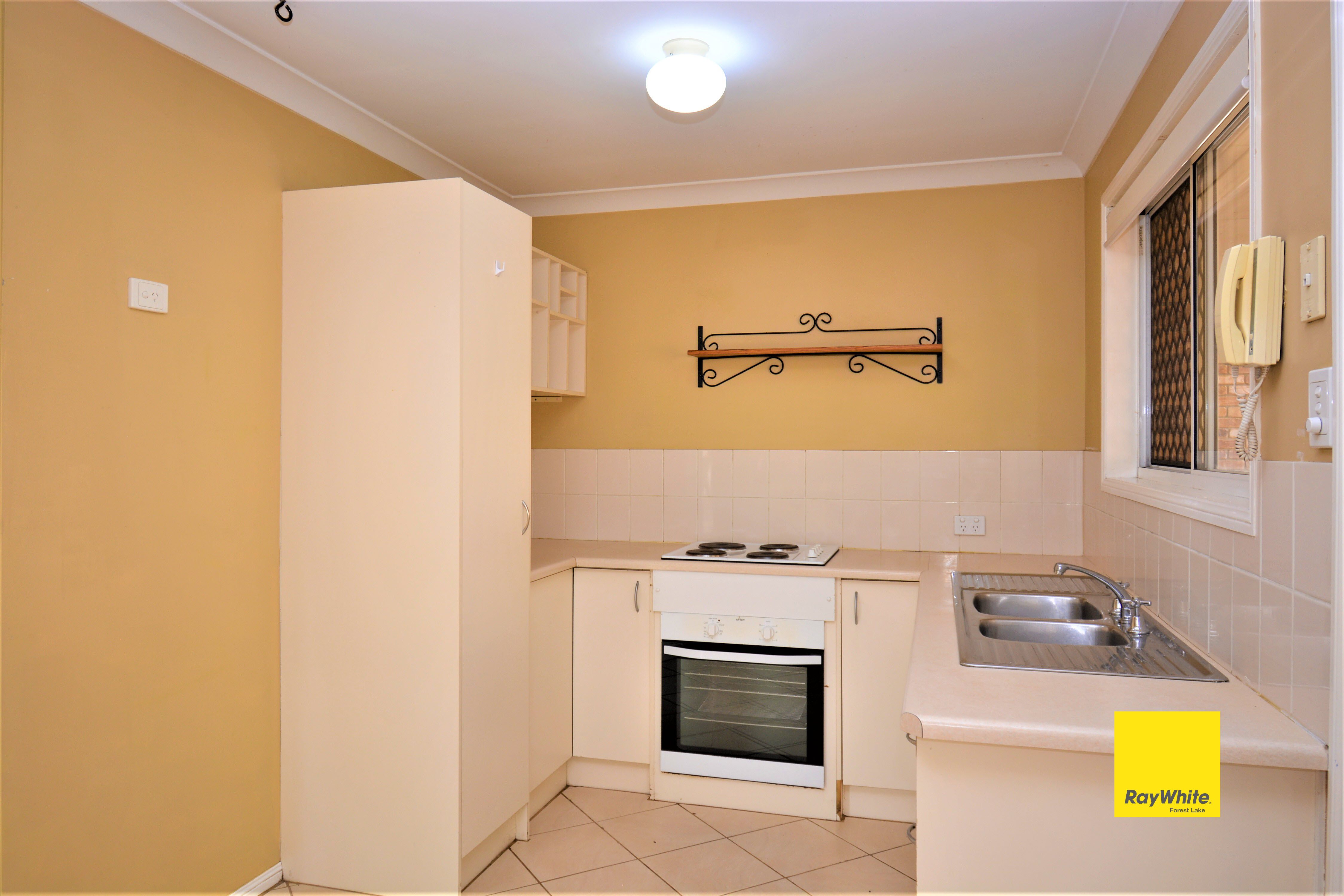 28 Beaufront Place, Forest Lake, QLD 4078