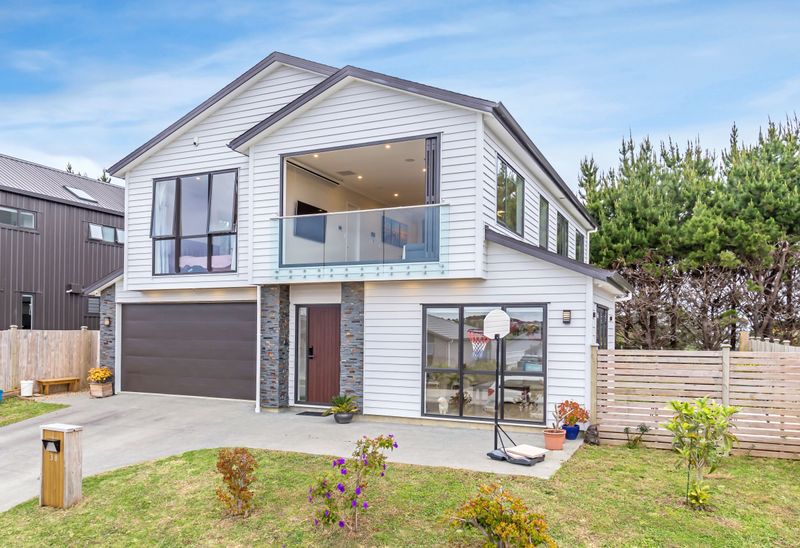 38 Resolution Drive, Gulf Harbour, Rodney