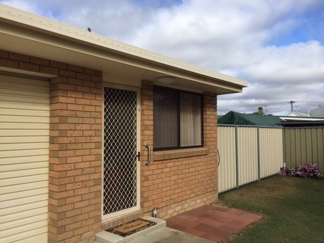 4/11 Barth Street, Warwick, QLD 4370