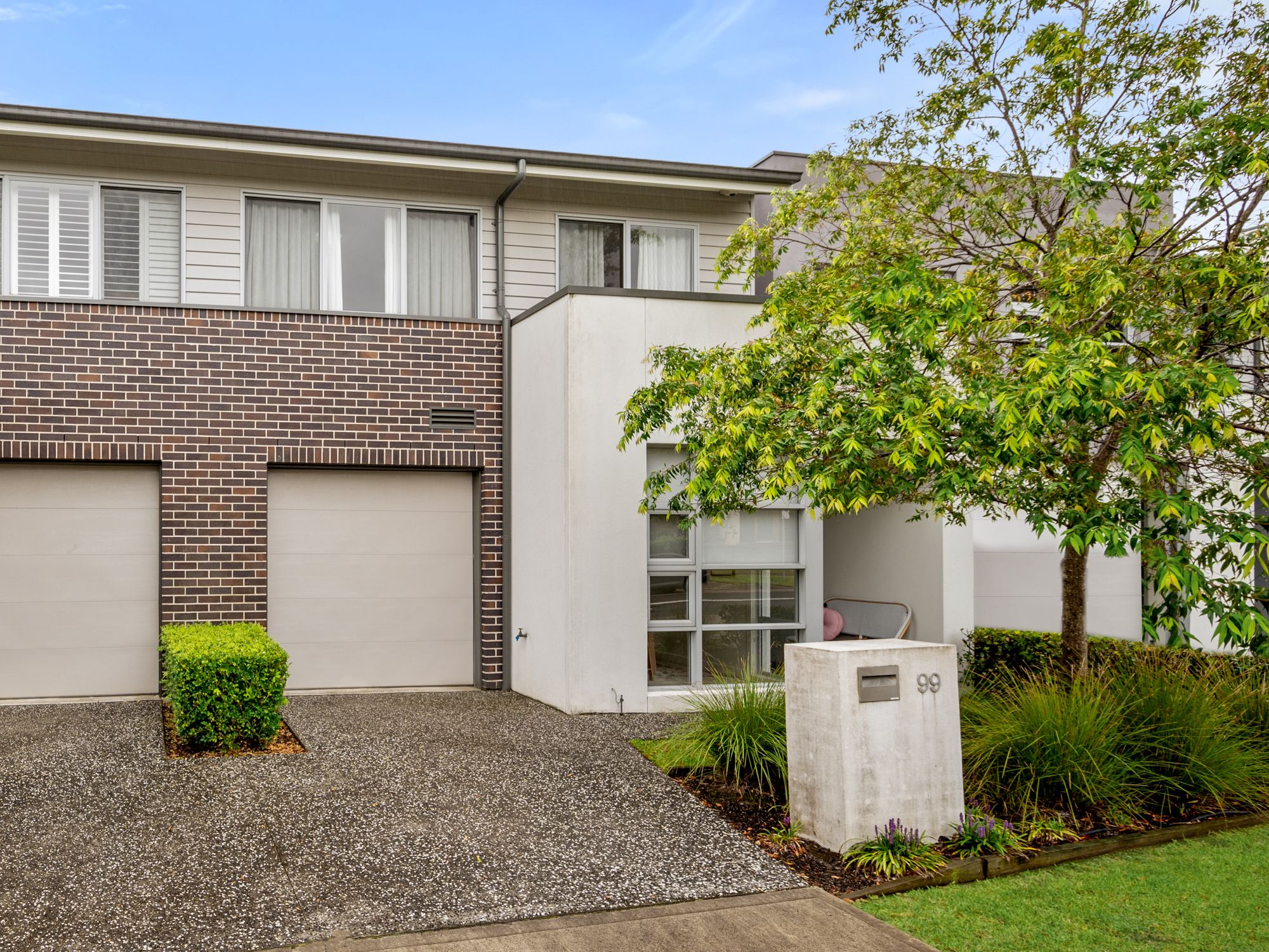 99 Bradley Street, Glenmore Park NSW 2745