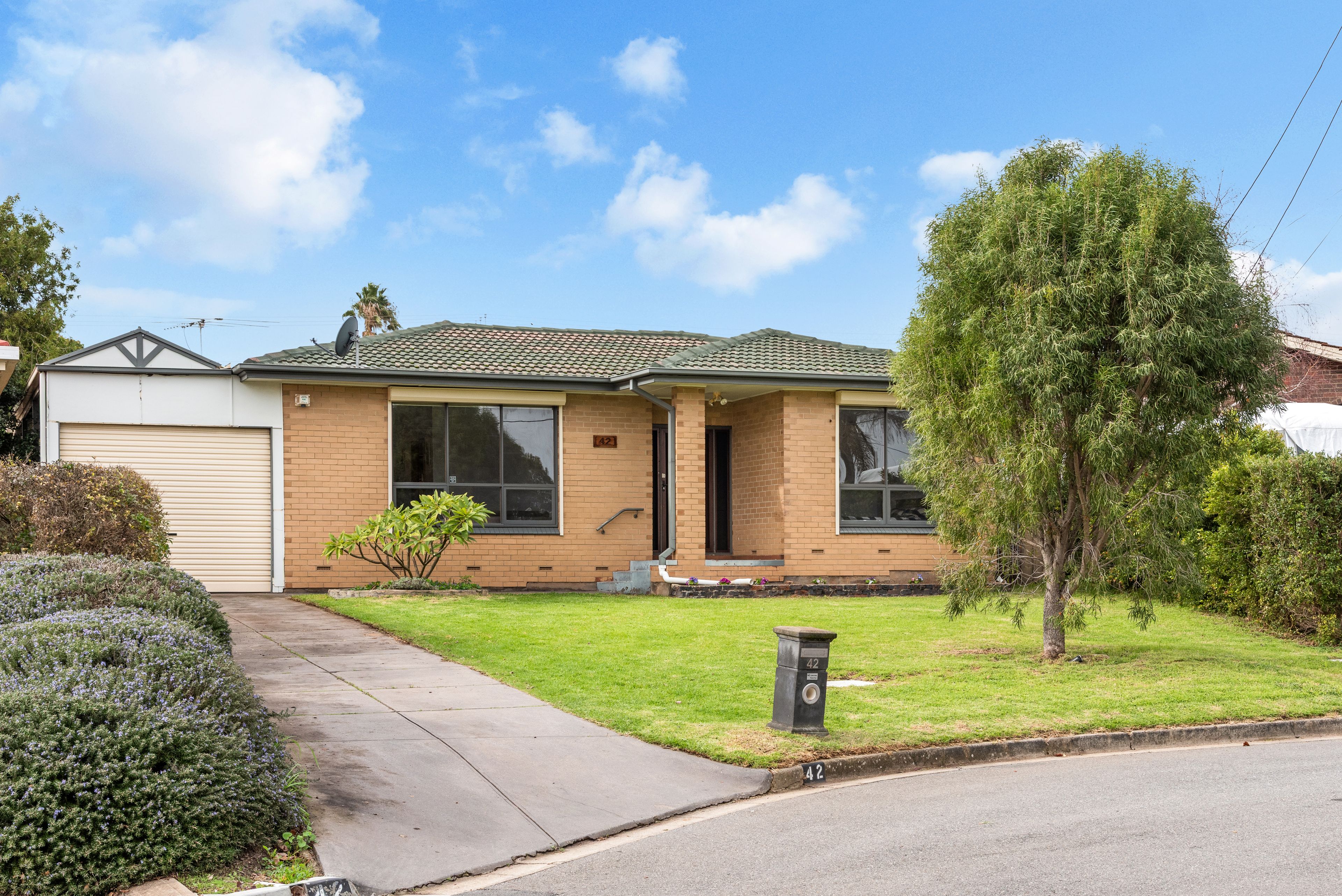 42 Burns Court, Morphett Vale, SA 5162