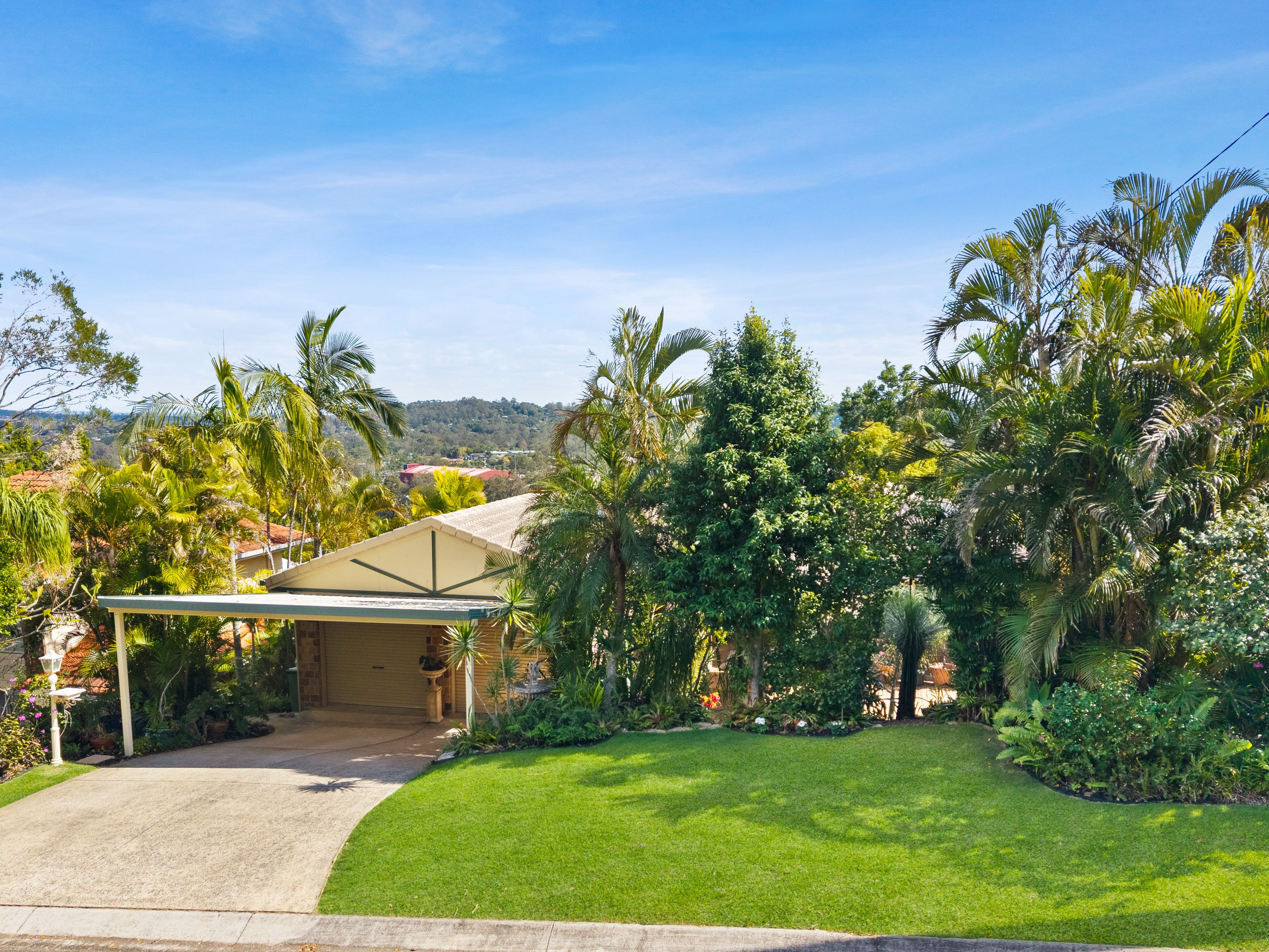 14 Innes Crescent — photo from Ray White Springwood QLD