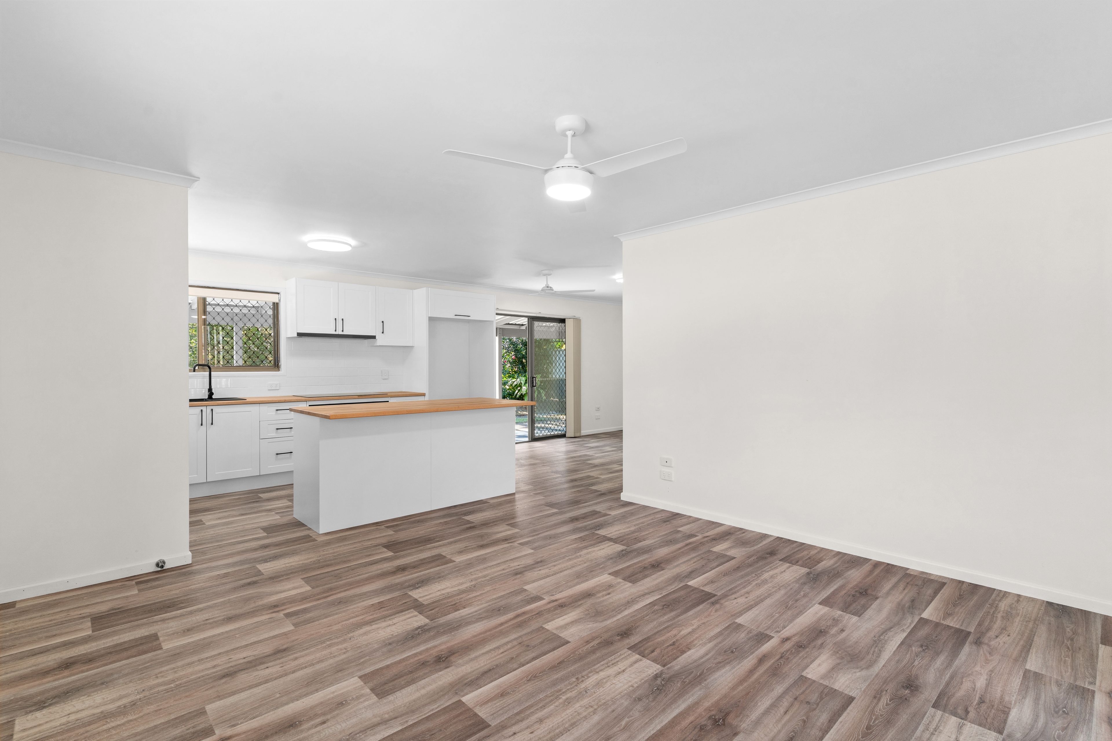 4 Diamond Valley Road — photo 7 of 22
