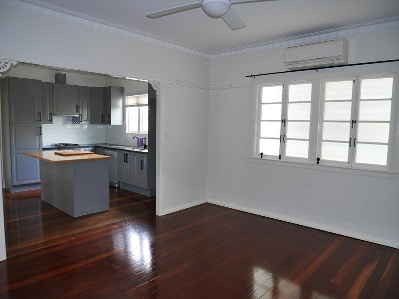 406 Oxley Road, Sherwood, QLD 4075