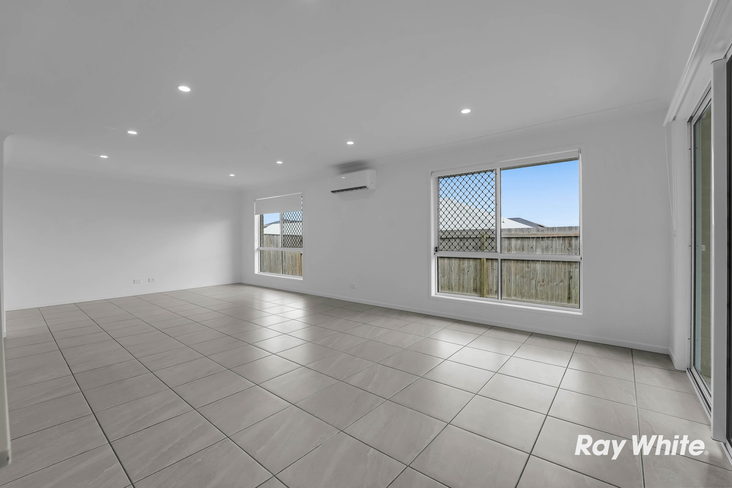 4 Octagonal Crescent, Beaudesert, QLD 4285