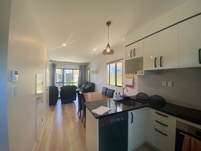 5/148 Lincoln Road, Henderson, Waitakere City