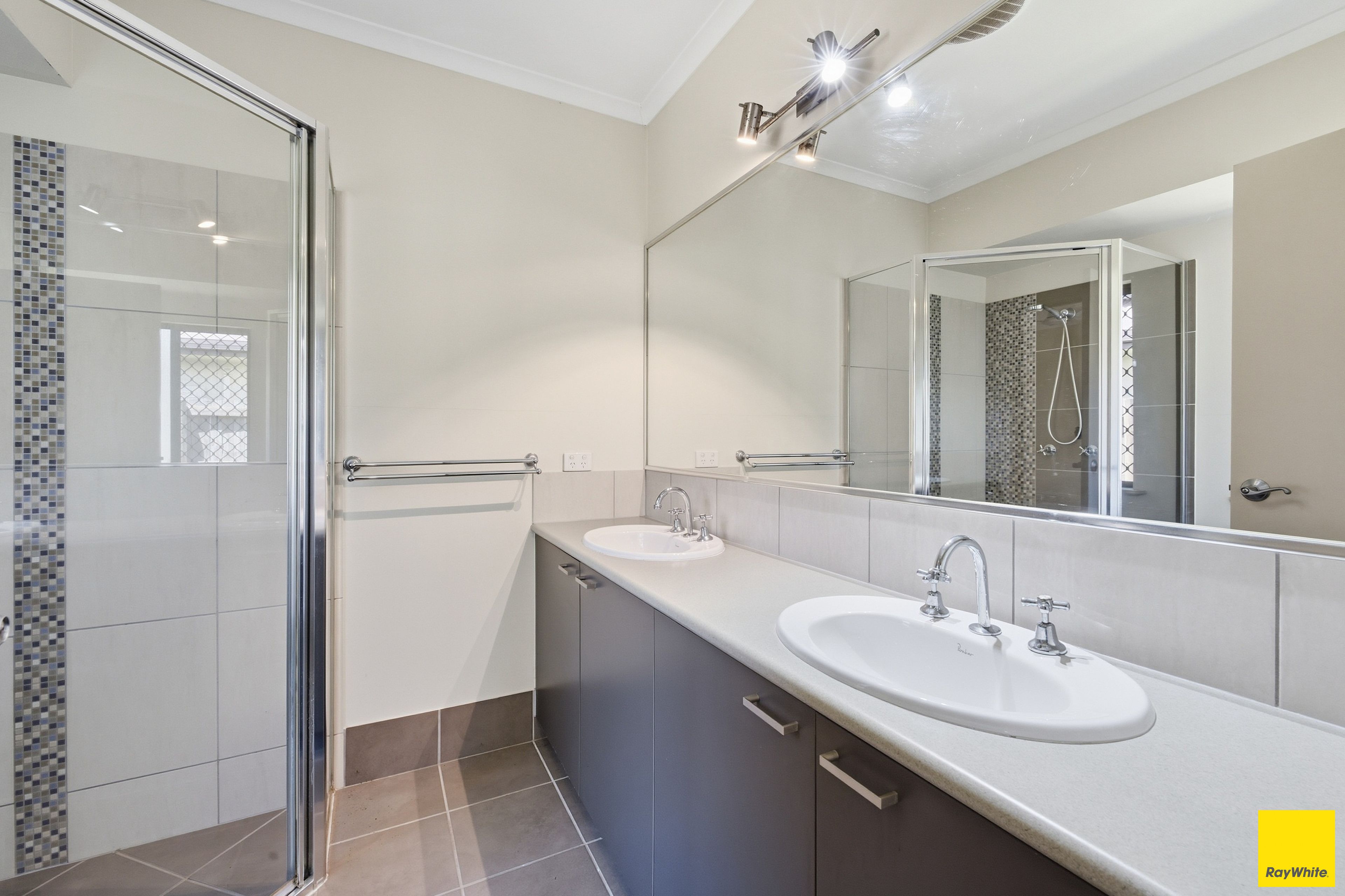 25 Selwyn Circuit — photo 9 of 24