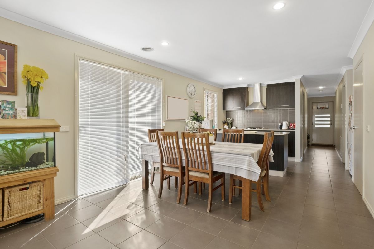 15 Hasluck Gardens, Point Cook, VIC 3030