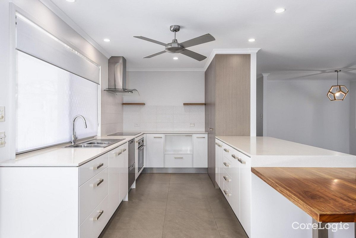 9 Cedar Court, Palm Beach, QLD 4221