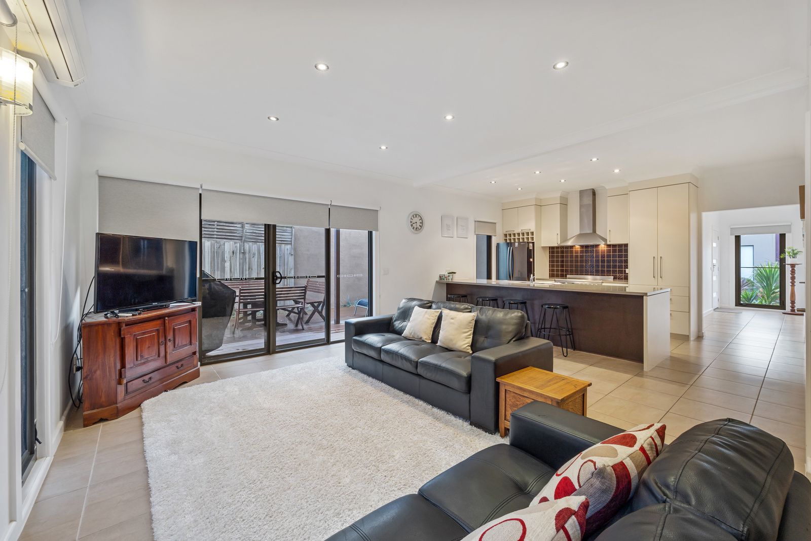 10/55-57 Chapel Street — photo 5 of 15