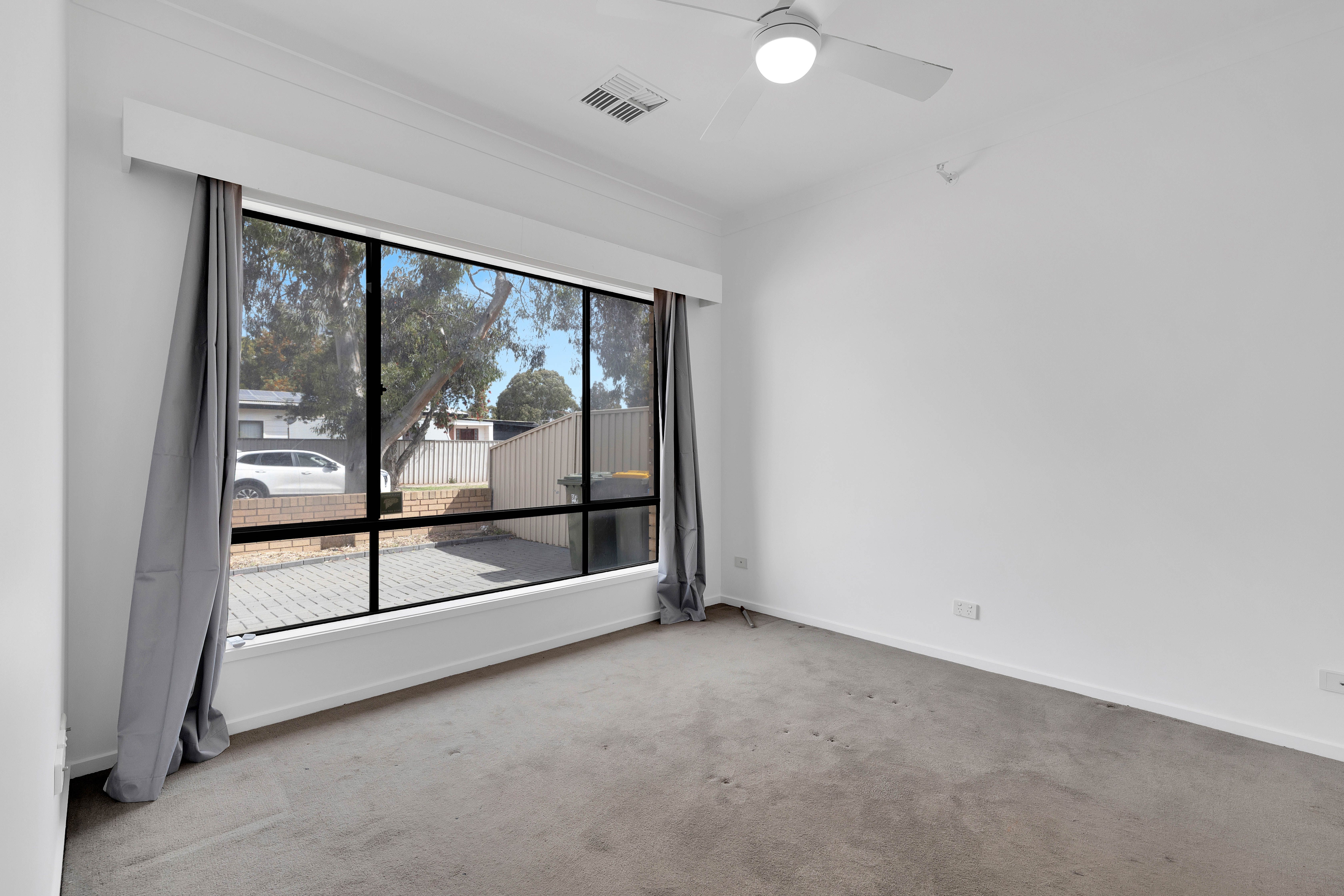 12A Moreshead Street — photo 9 of 17