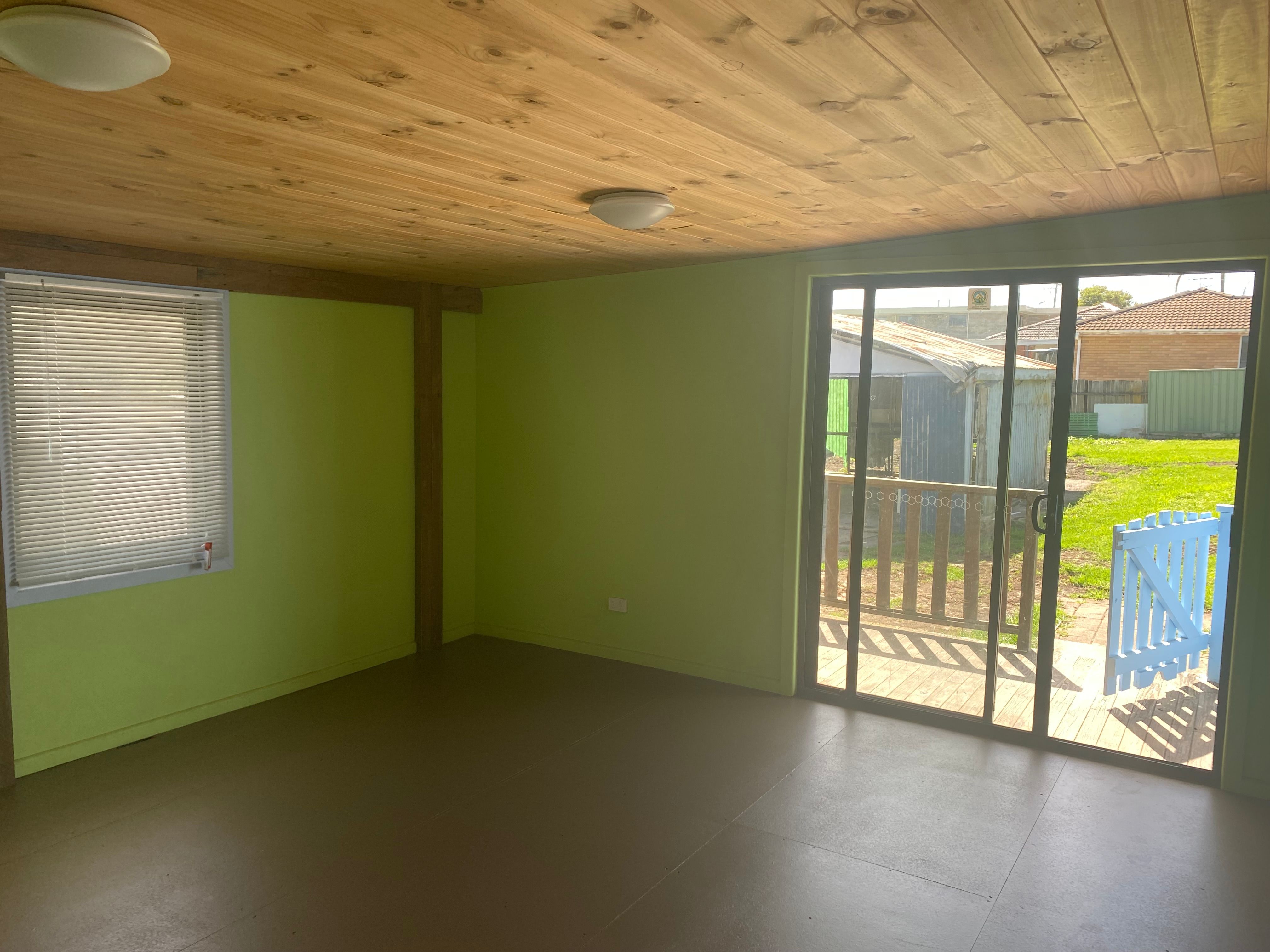 6 Eleanor Avenue, Oak Flats, NSW 2529