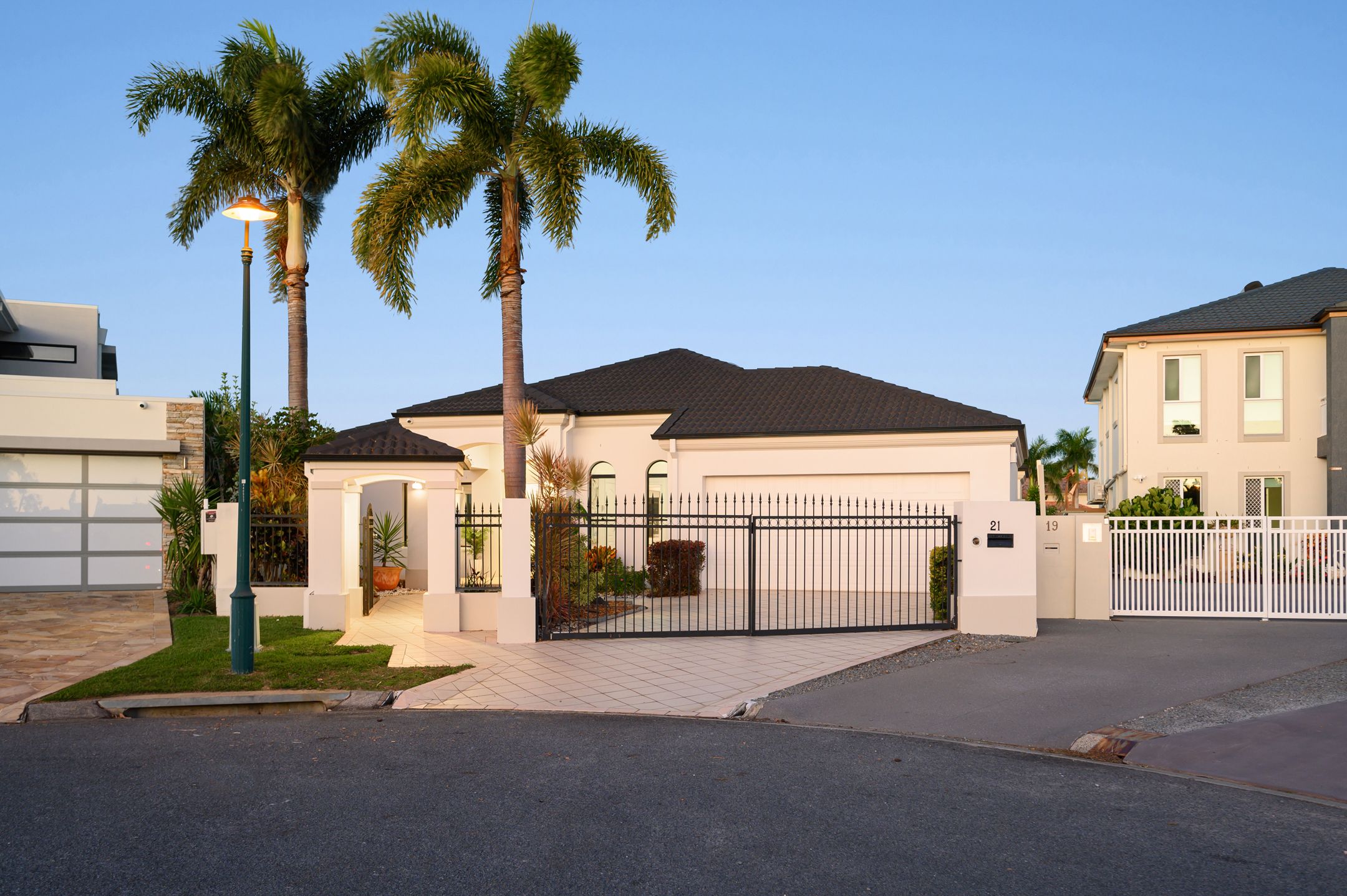 21 Chesterfield Place, Runaway Bay, QLD 4216